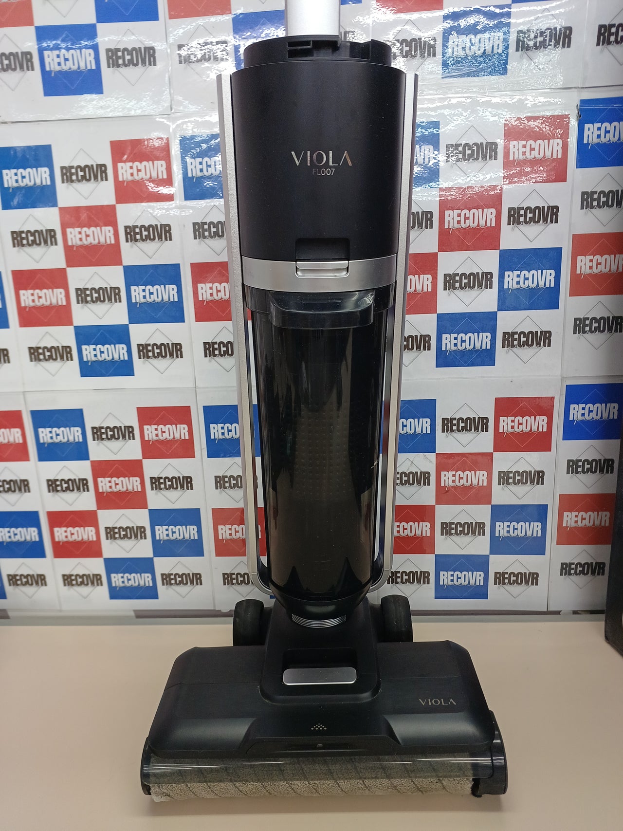 Aspiradora de suelo 2 velocidades ABS negra Viola