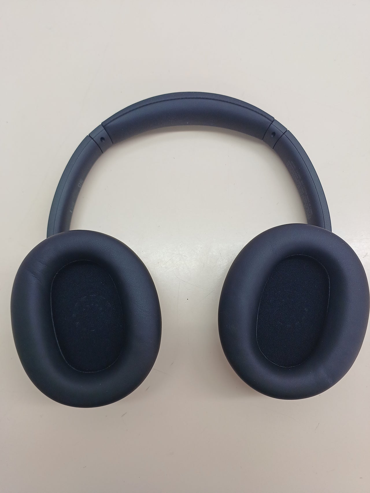 Auriculares inalámbricos Sony cancelación de ruido negros 35h batería