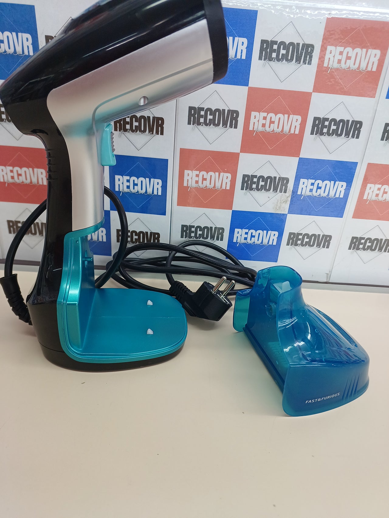 Plancha vertical vapor 1400W 2 modos – Cecotec