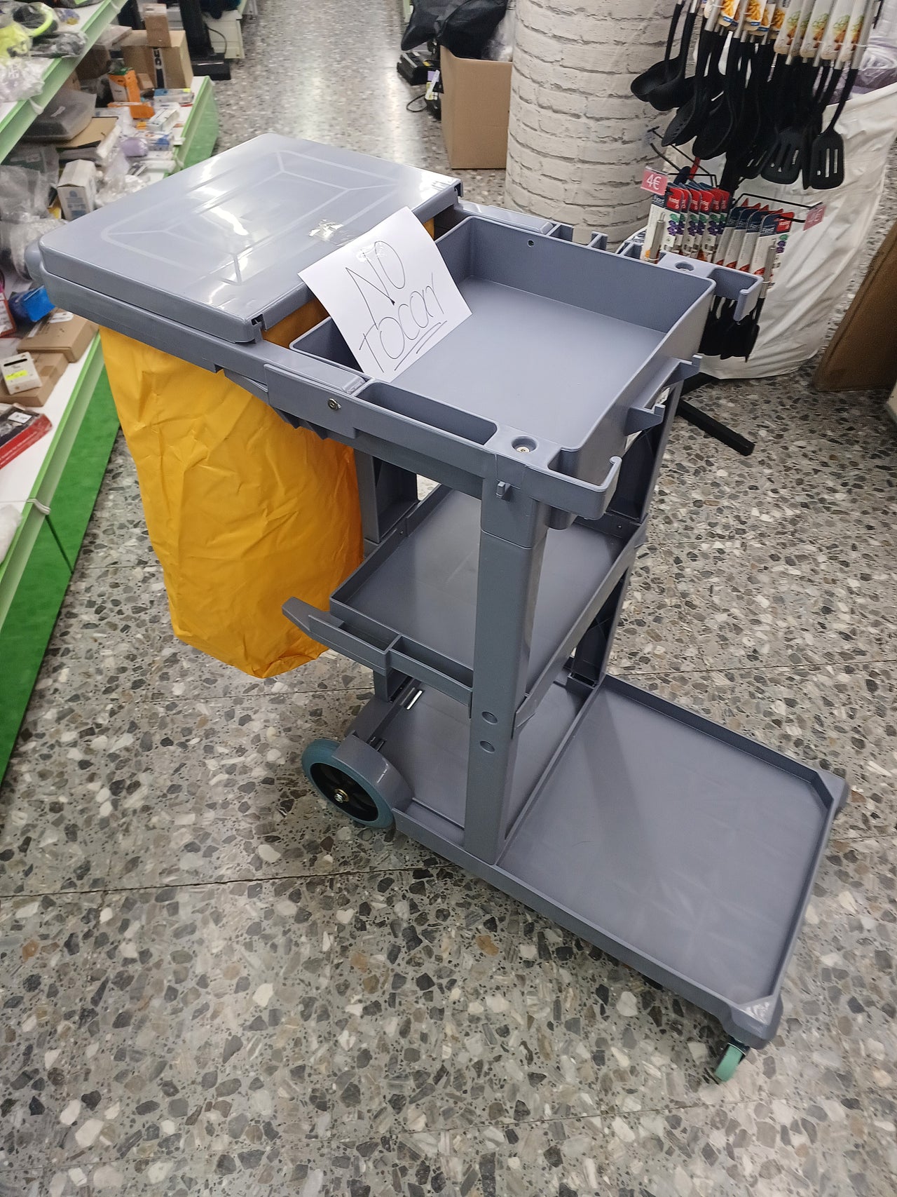 Carro limpieza 3 bandejas saco 100L profesional