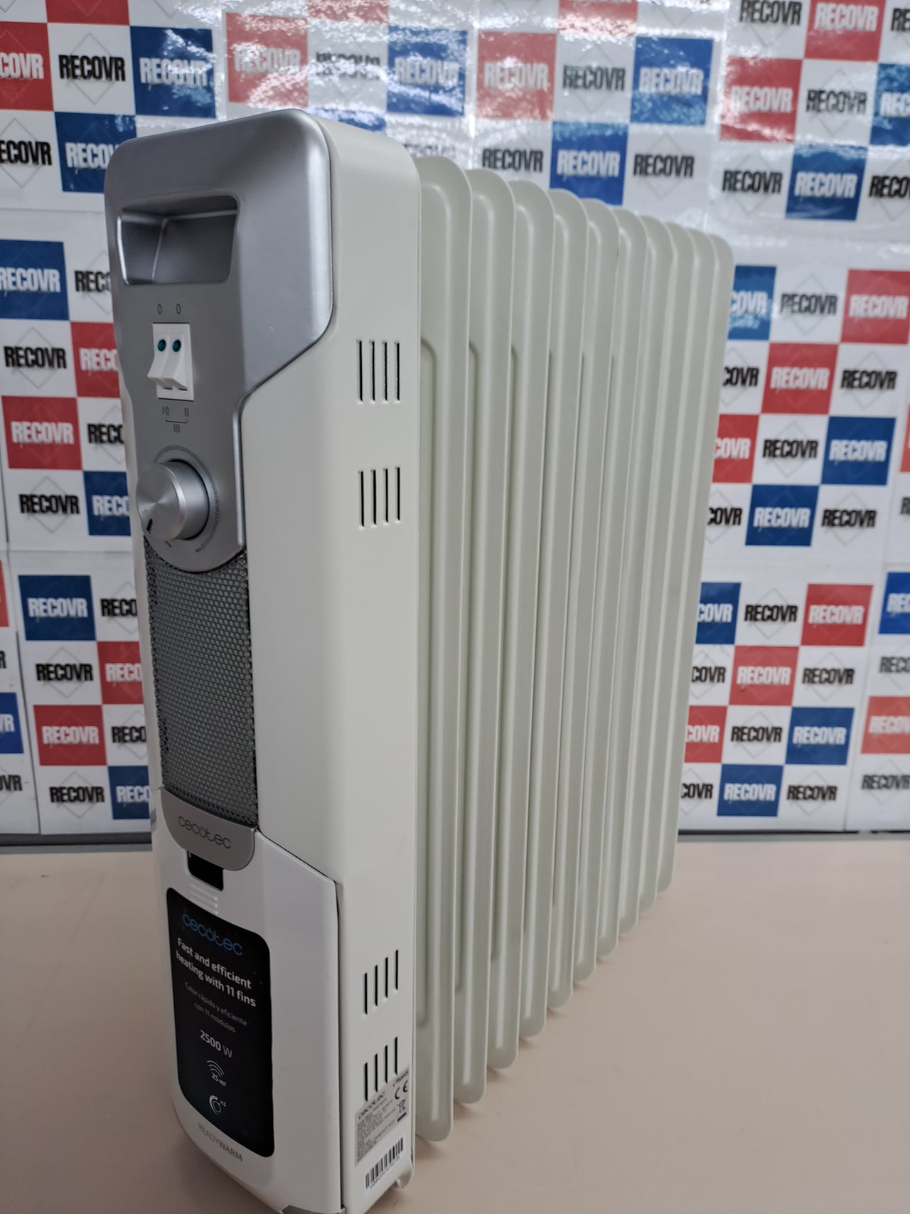 Radiador aceite 11 módulos 2500 W – Cecotec