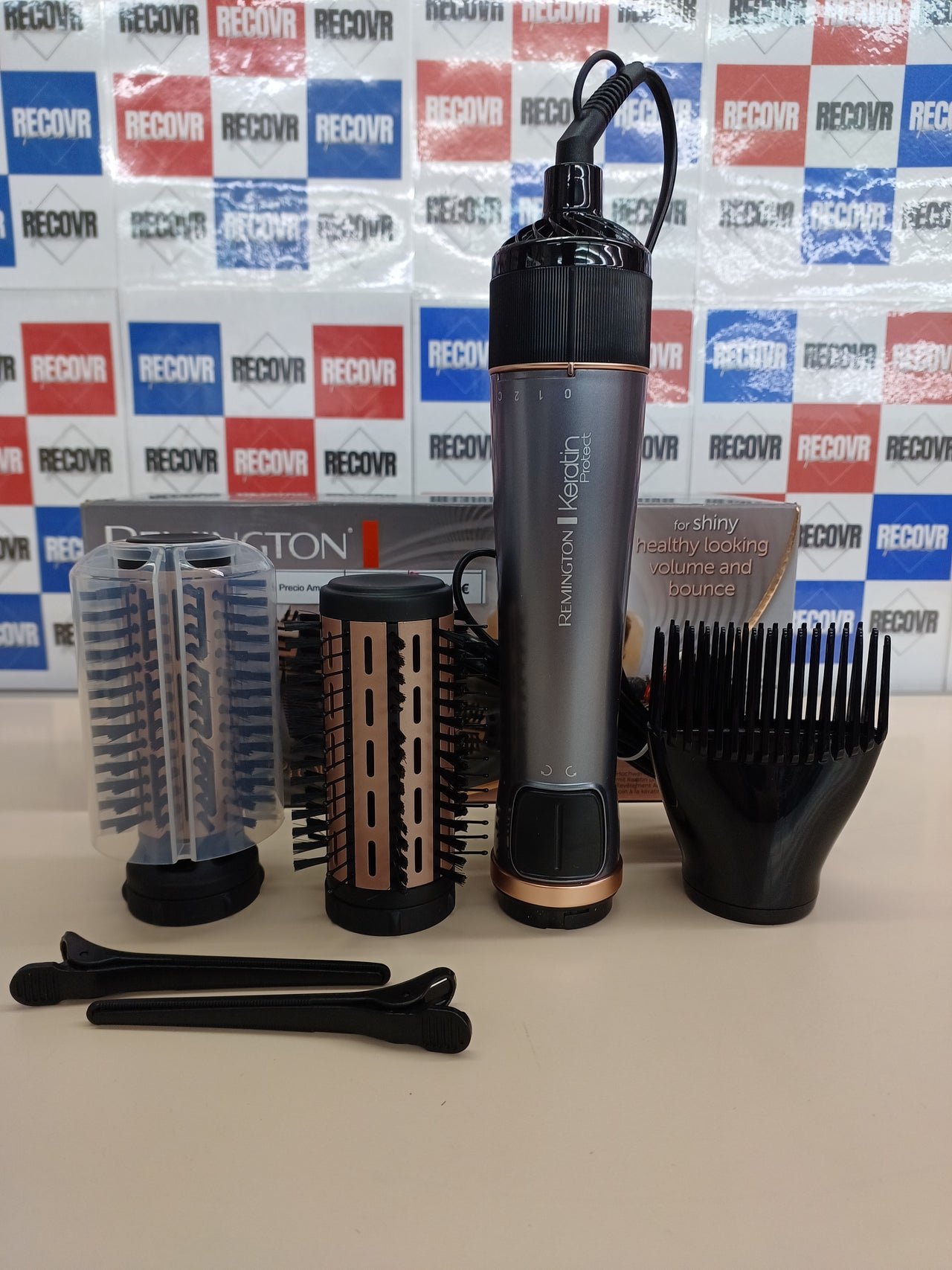 Remington Cepillo de Aire Keratin Protect - Moldeador de Pelo, Queratina y Aceite de Almendra, Cepillo Secador, 3 Accesorios, Moldea y da Volumen, Cerámica, 1000 W, 2 Temperaturas/Velocidades - AS8811