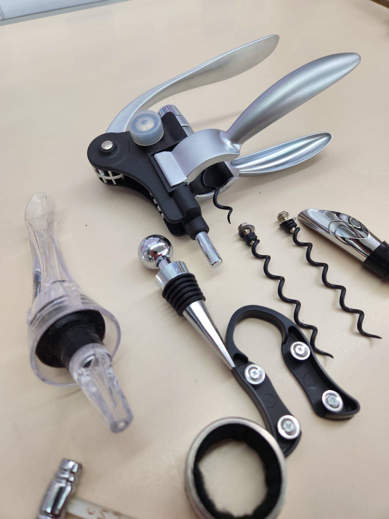 Juego de abrebotellas de vino, sacacorchos con brazo de palanca, sacacorchos de conejo con abrebotellas, cortador de aluminio, aireador, tapón de vino, termómetros, anillos de goteo,