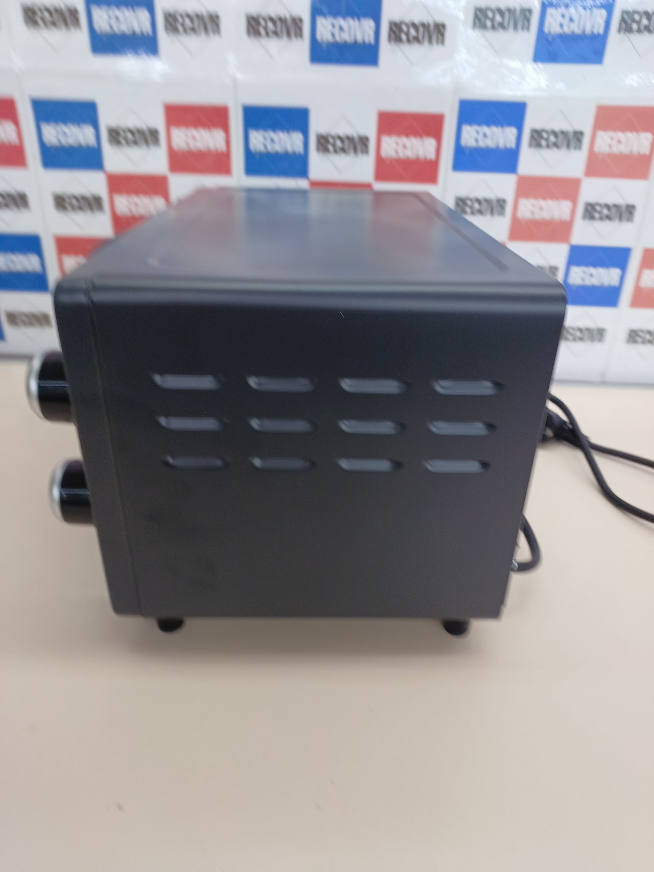 Horno sobremesa 10L 1000W hasta 230ºC - Cecotec