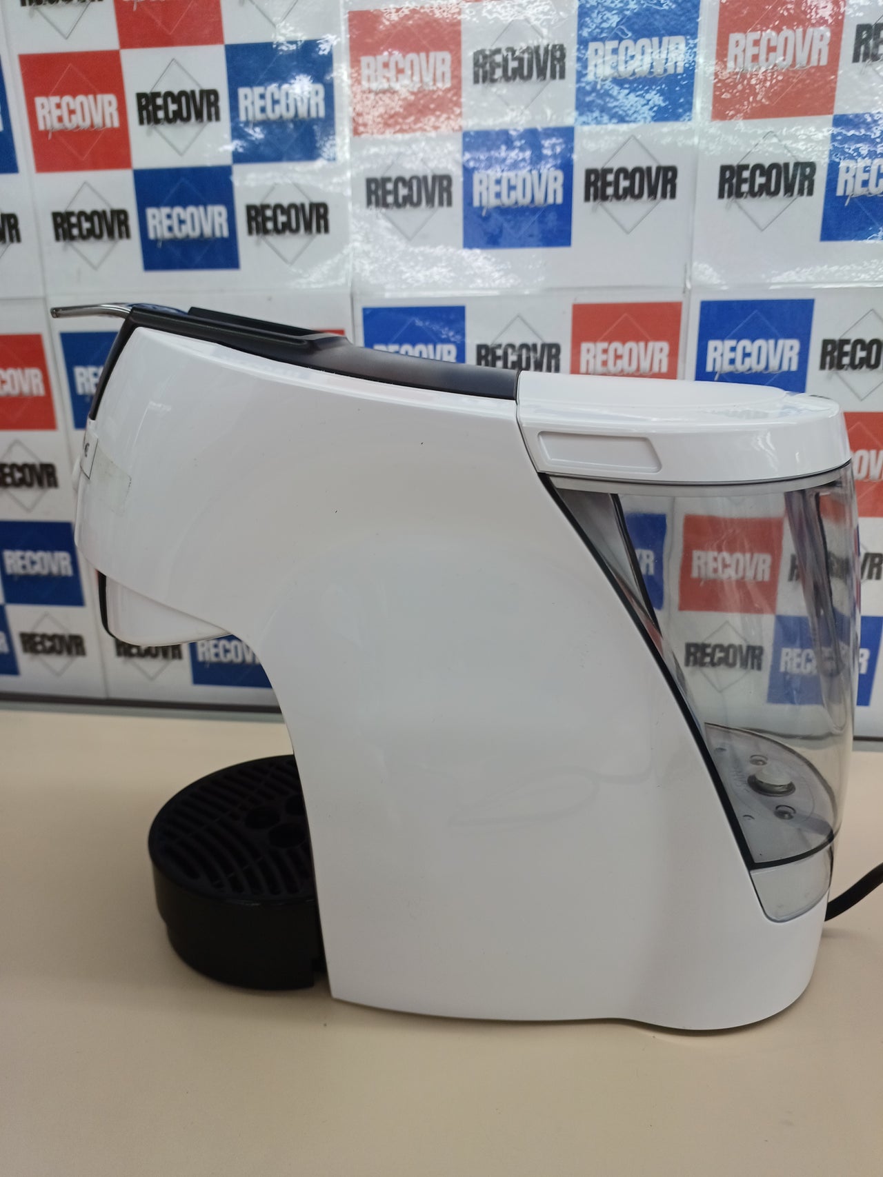 Cafetera 1.100 W, 15 bares, 0.6L de capacidad, Cajón para café en polvo 1 o 2 tazas y mono dosis, espresso, Blanco Ariete 1301
