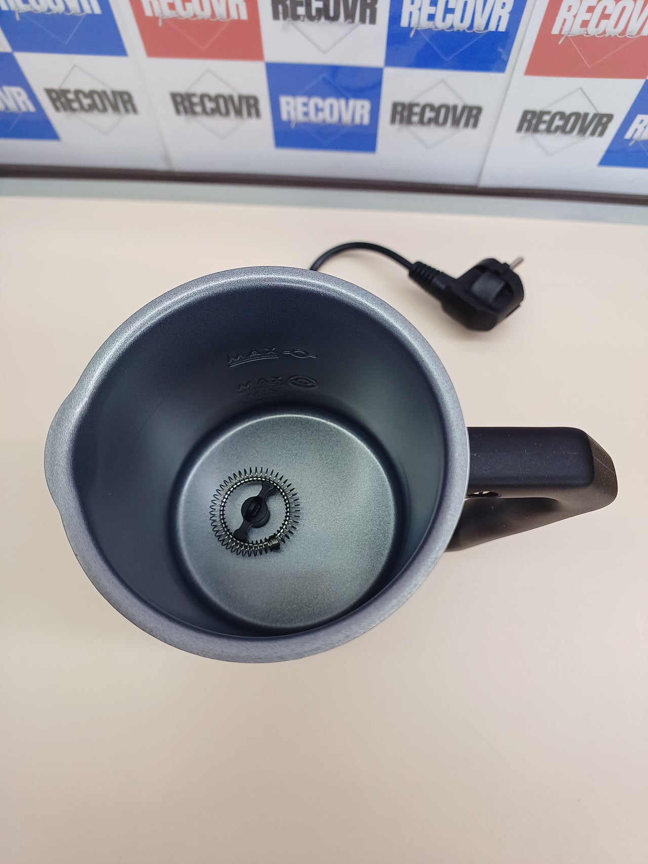 Espumador de leche  300 ml  Capacidad 150 ml Bialetti