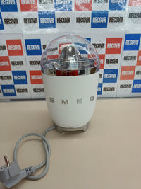 Exprimidor de cítricos Smeg CJF11PKEU