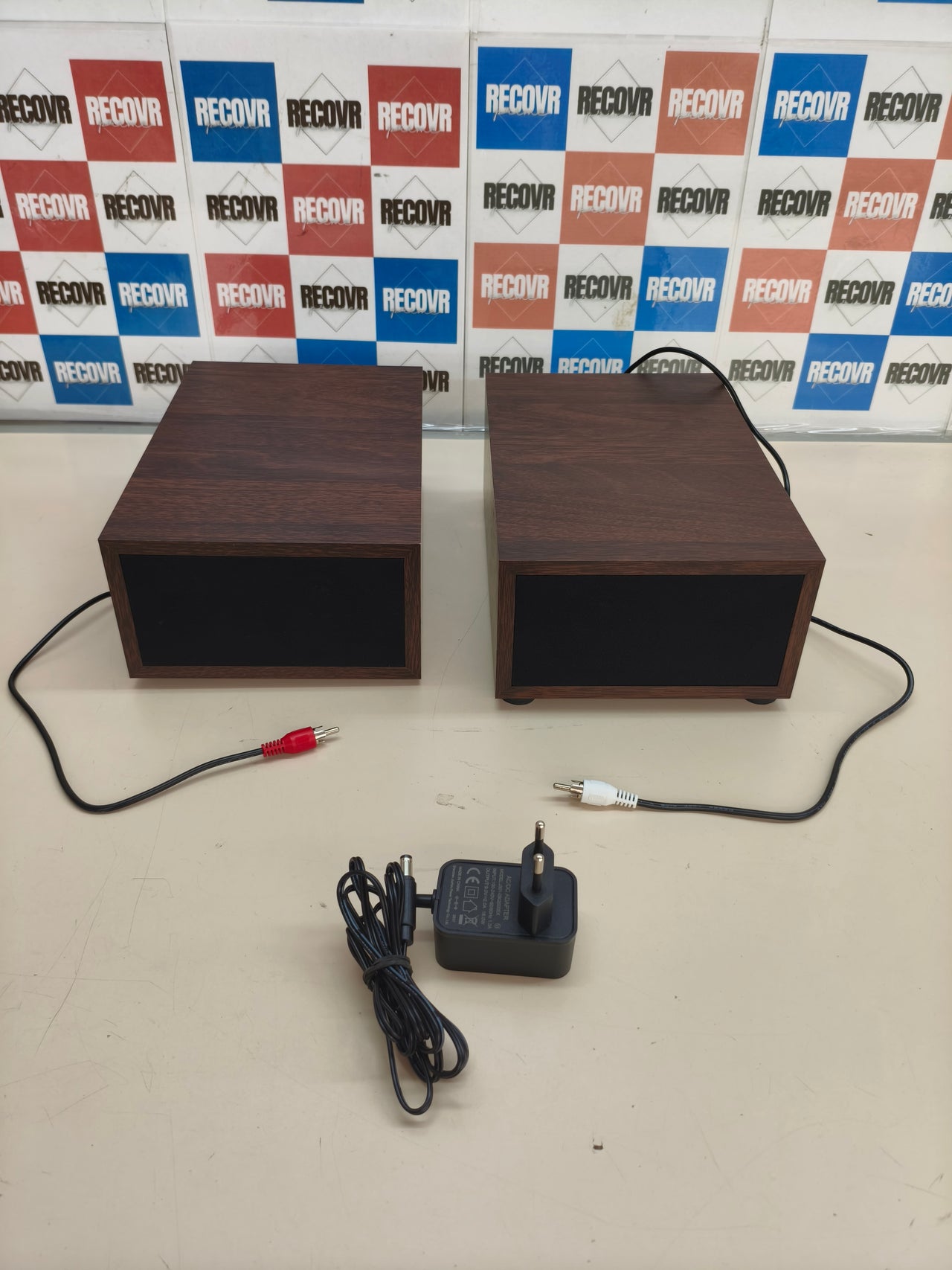 Udreamer Platino, tocadiscos Bluetooth 5.3, 2 altavoces, café