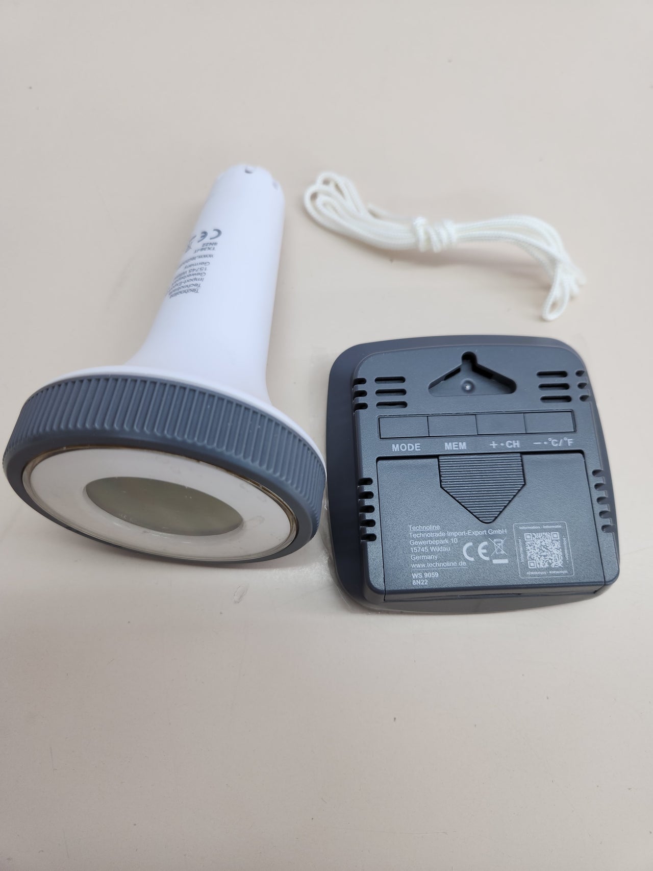 Termómetro inalámbrico para piscina con base digital para lectura de datos, temperatura interior, temperatura del agua, humedad del aire, piscina, estanque, instalación exterior, techno line WS9059