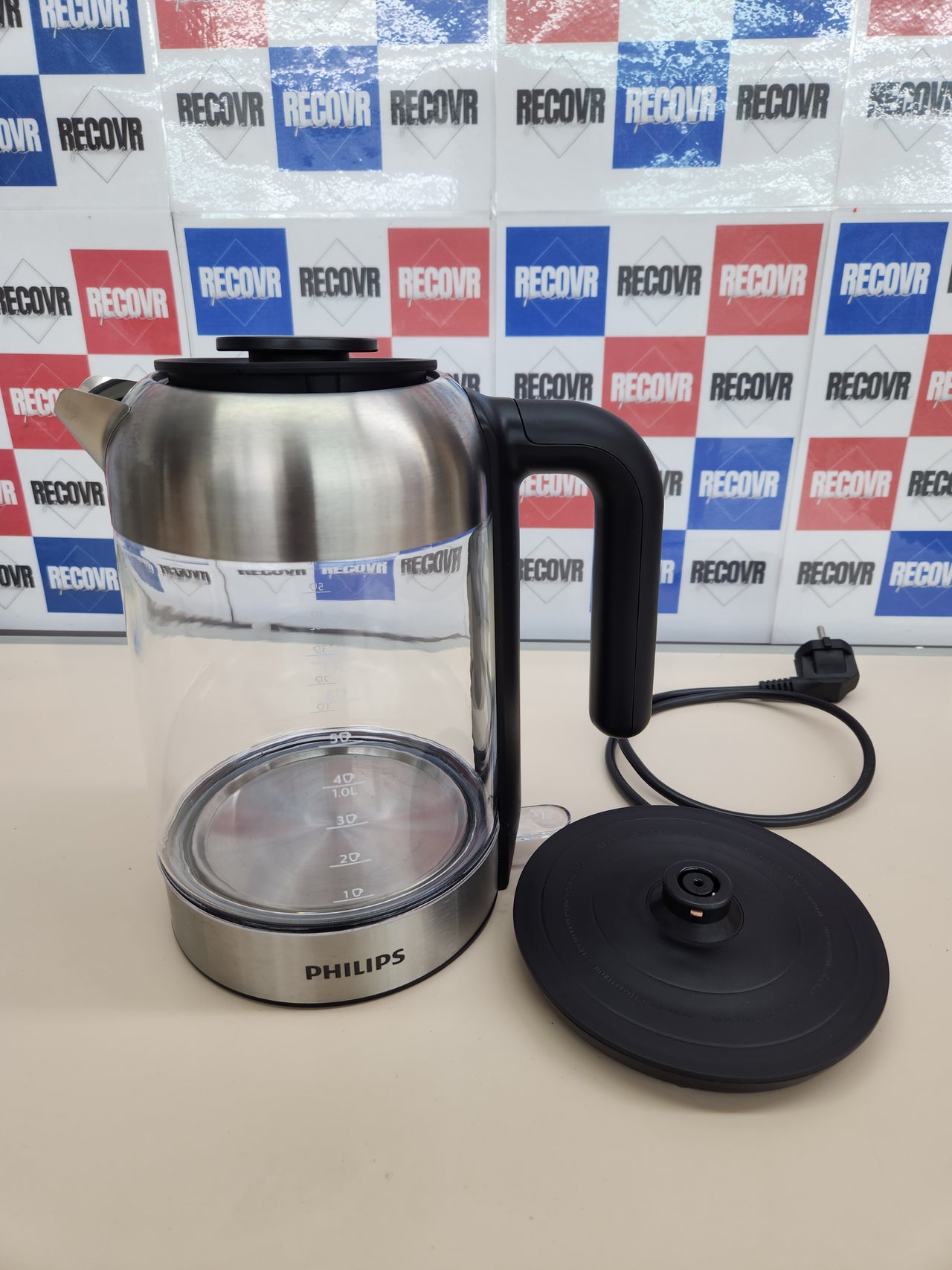 Hervidor de Agua 1.7L, Tapa con Resorte, Indicador Luminoso, Vidrio, Base con Giro (HD9339/80)Philips
