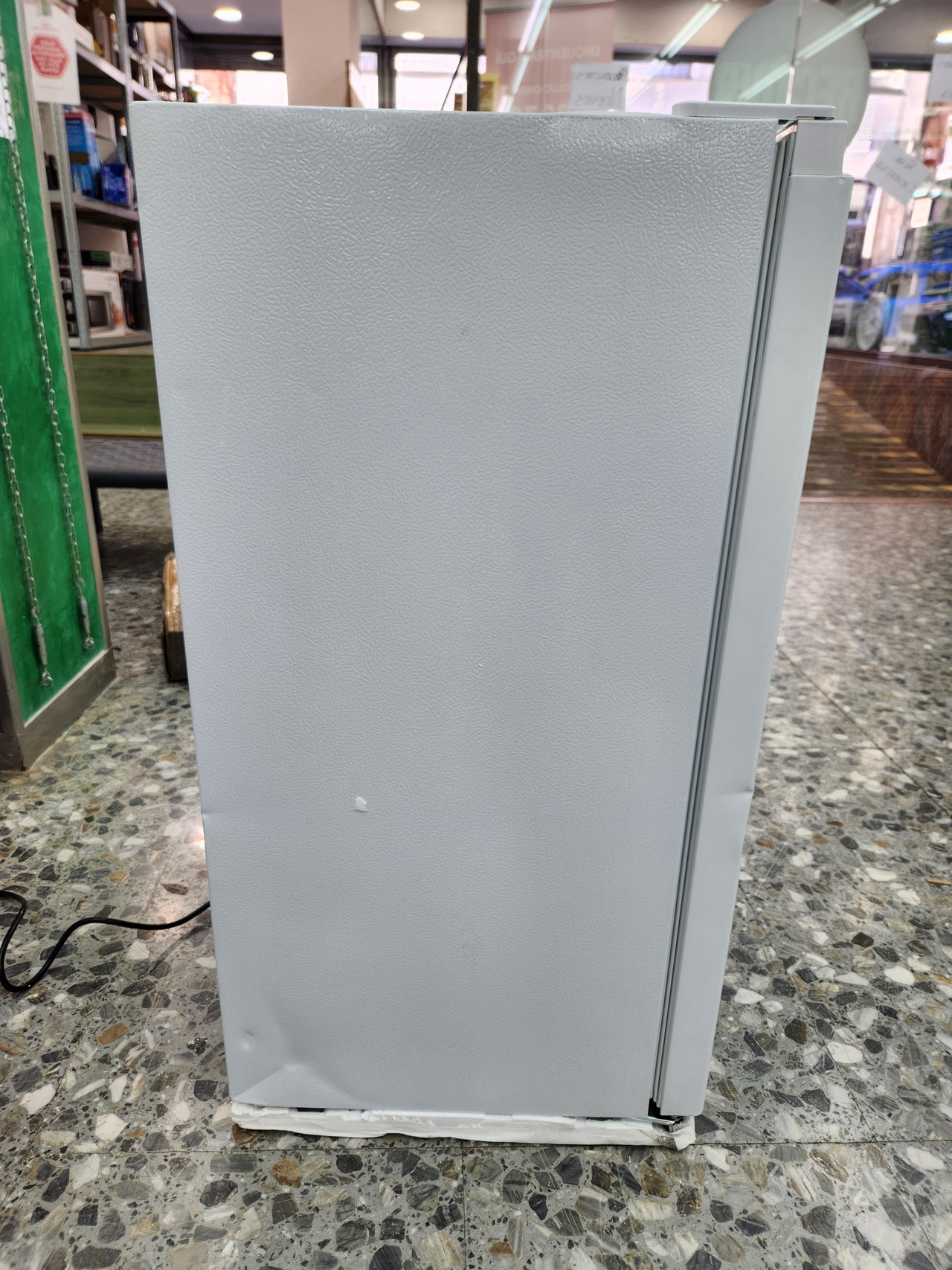 Nevera 94L Clase E Hisense MUR48092E