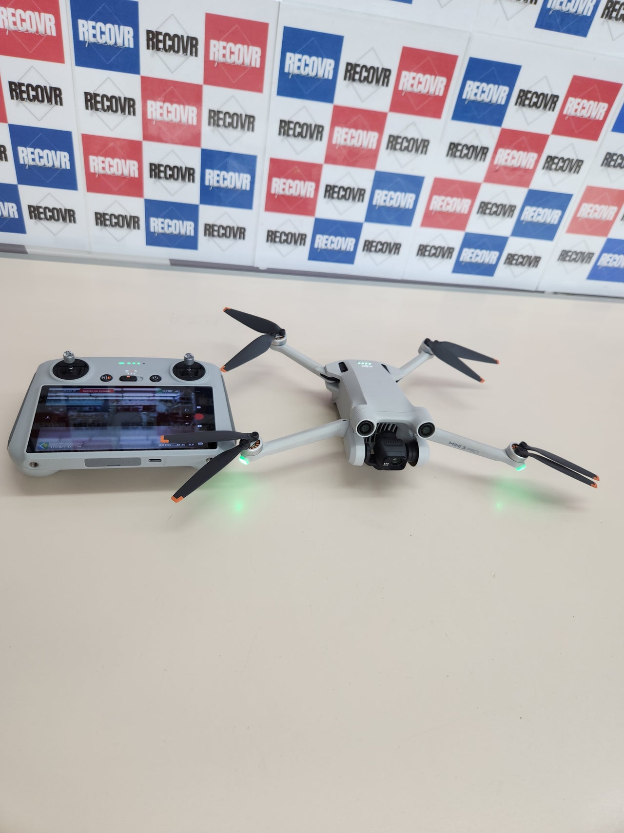 Dron DJI Mini 3 Pro con DJI Smart Control – vídeo 4K