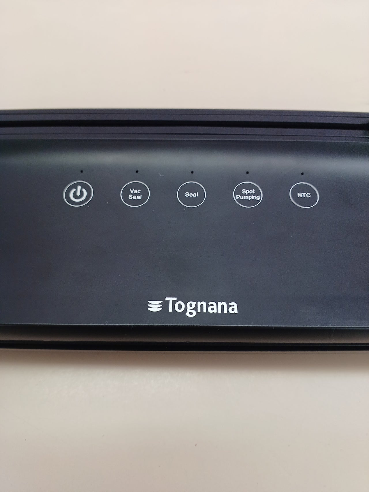 Máquina de envasado al vacío  cortador inalámbrico y recargable línea Avantspace negro Tognana