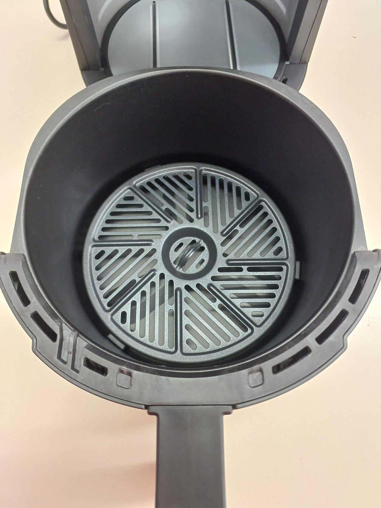 Freidora de aire 4 L táctil 8 funciones 35–200 °C – Midea