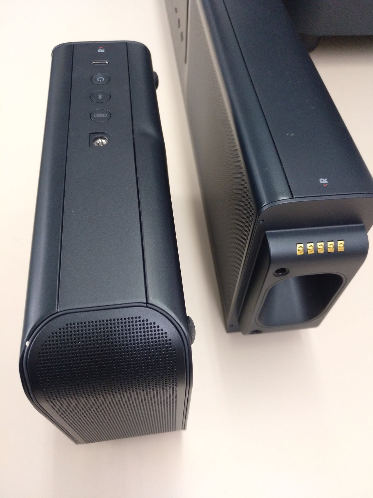JBL Barra de sonido 1300 con altavoces envolventes desmontables, 1700 W, Wi-Fi integrado, sonido envolvente 3D, MultiBeamTM, Dolby Atmos y DTS X, en negro, Enchufe EU (tipo C)