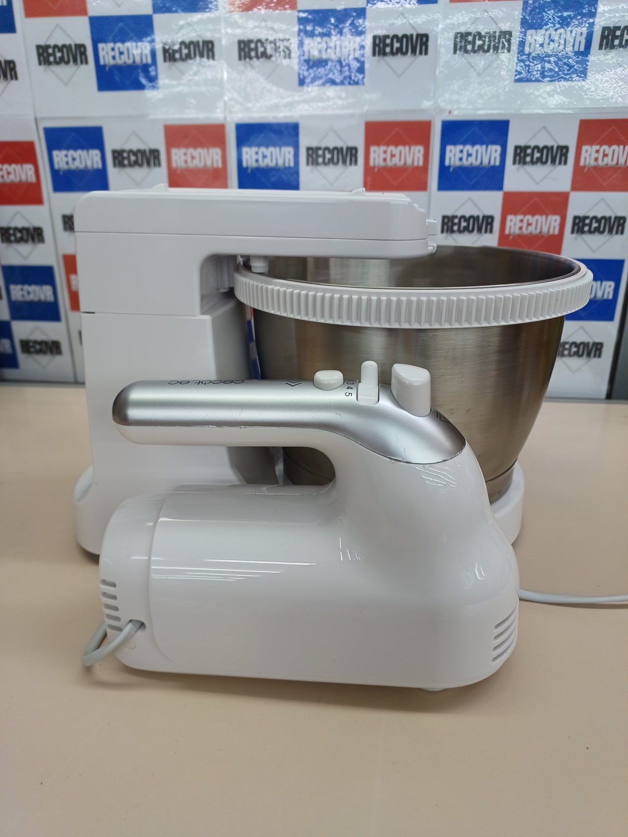Batidora 3.5L,500 W, Varillas PowerTwist 500 Steel.  Bol Autogiratorio de Acero Inoxidable de 5 Niveles de Velocidad, Función Turbo, Diseño Ergonómico, 3 Accesorios