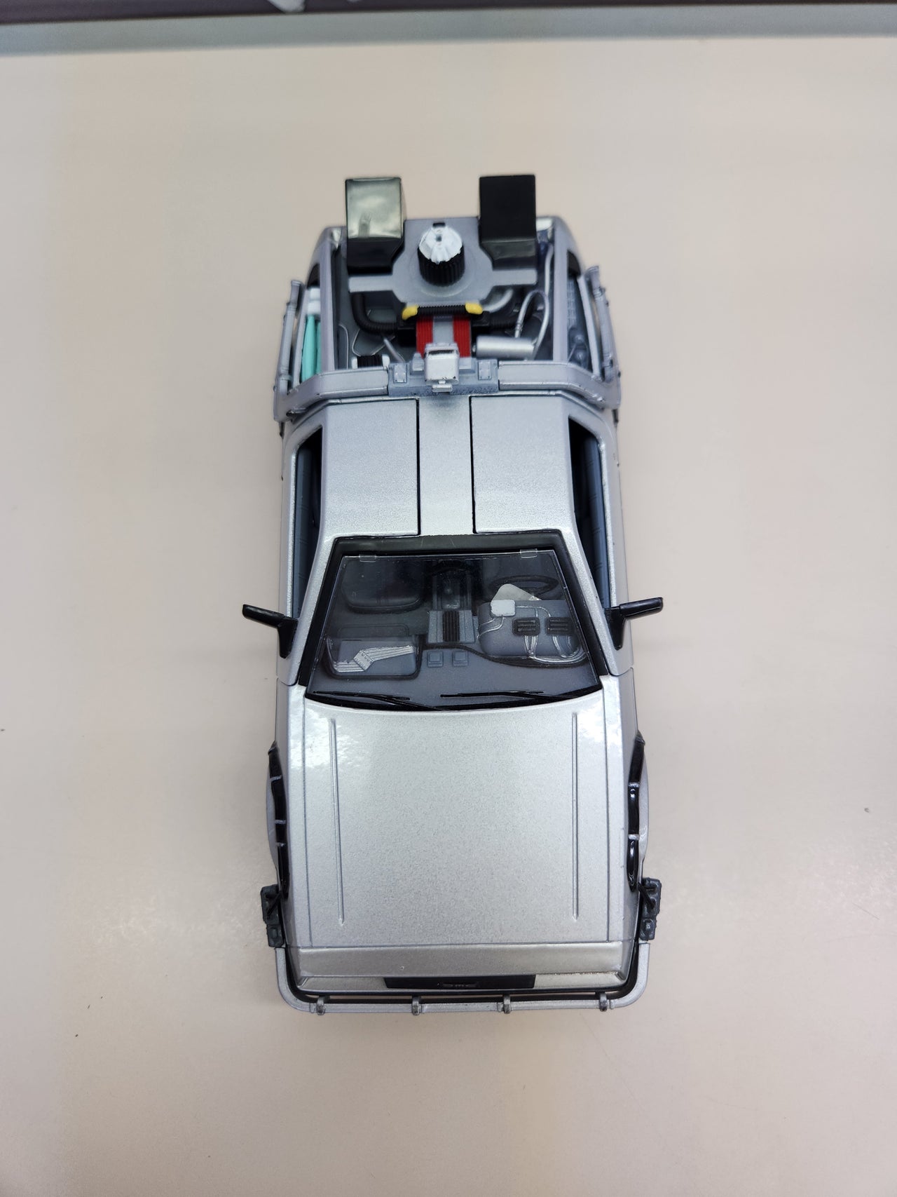 Coche DeLorean volador Regreso al Futuro