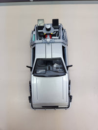 Coche DeLorean volador Regreso al Futuro