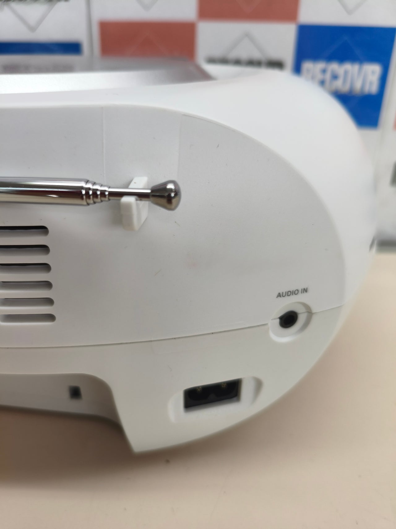 Radio CD portátil Philips AZ127/12 con casete