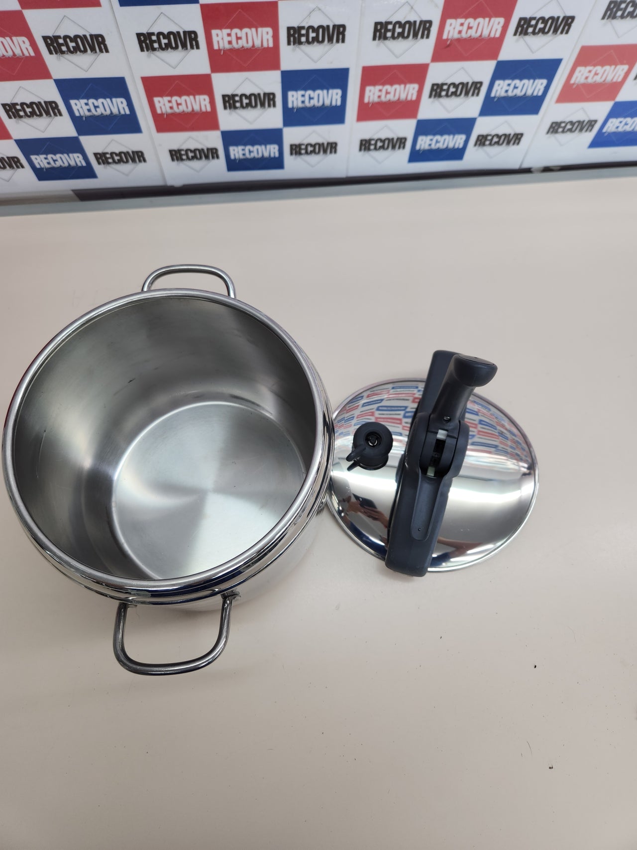 Olla a Presión 7 L en Acero inoxidable Lagostina