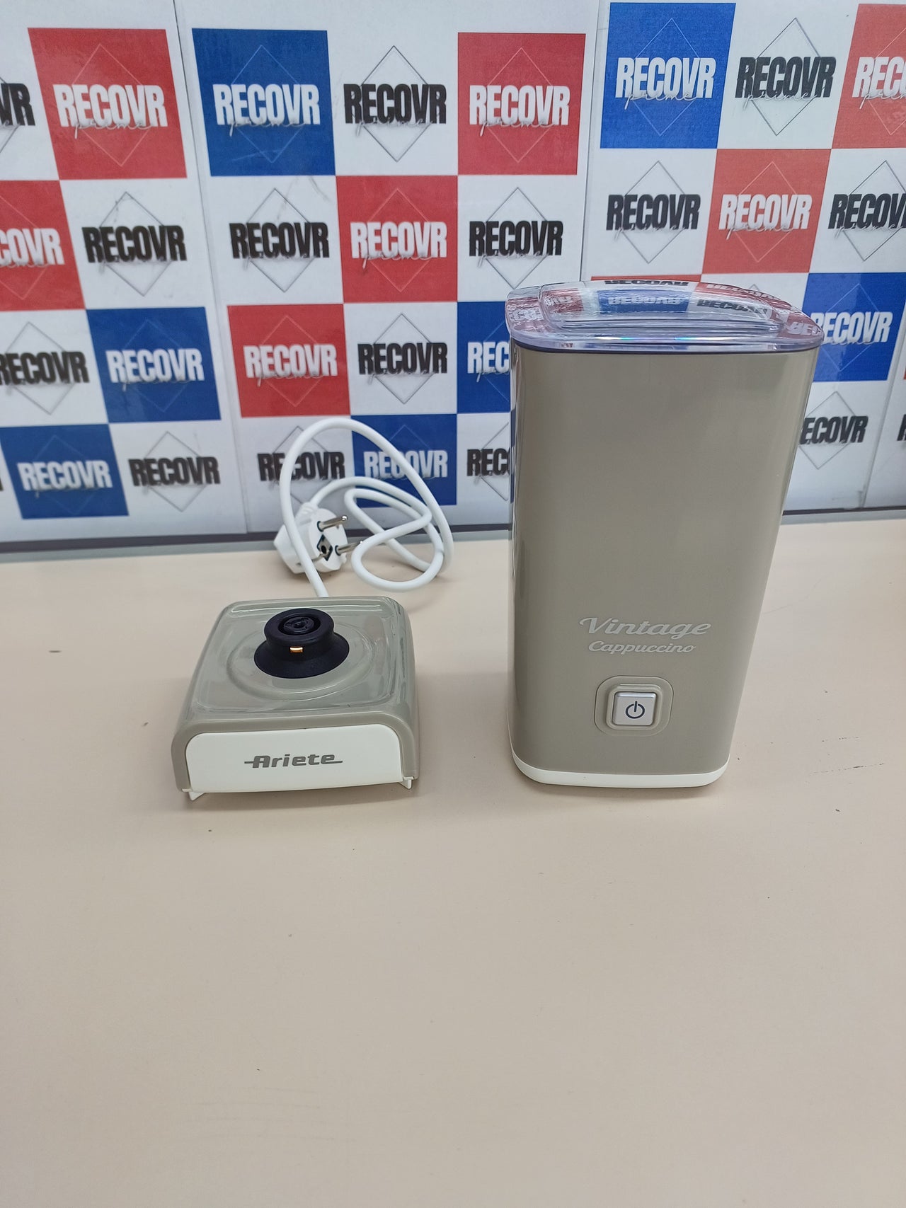 Espumador De Leche Vintage, 500W, 3 Funciones, Antidaherente, Ariete 2878/03.