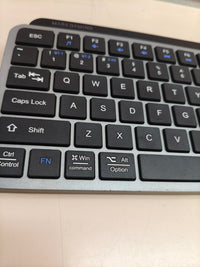 Teclado inalámbrico compacto con tecla AI