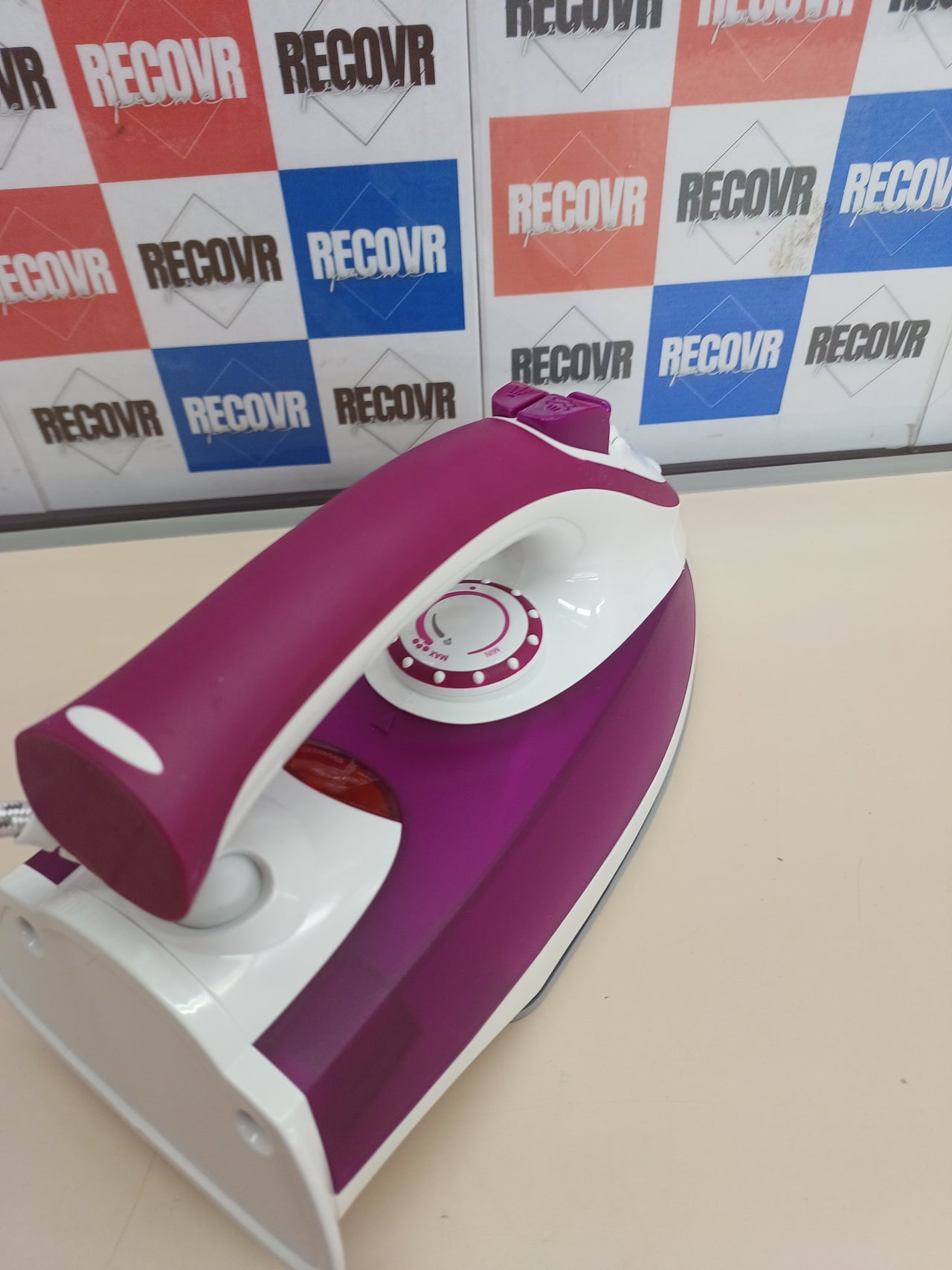 Plancha vapor 2400 W suela cerámica – Severin