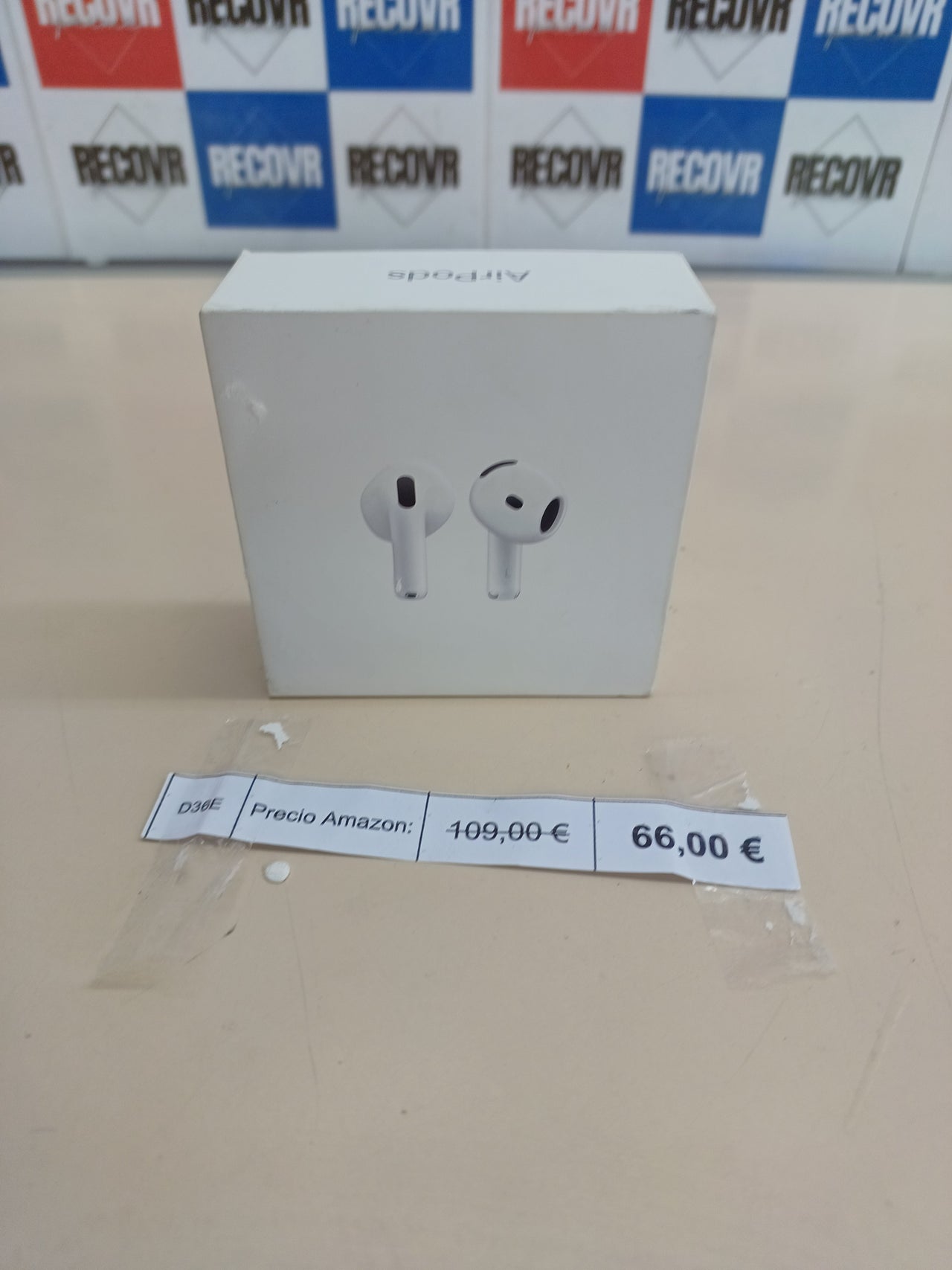 AirPods 4 con audio espacial y USB-C Apple
