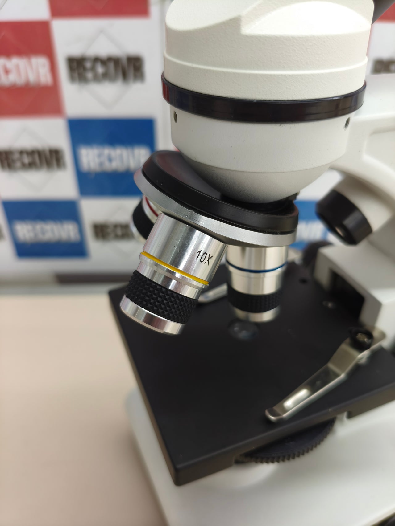 Microscopio profesional con adaptador para móvil y kit de laboratorio escolar