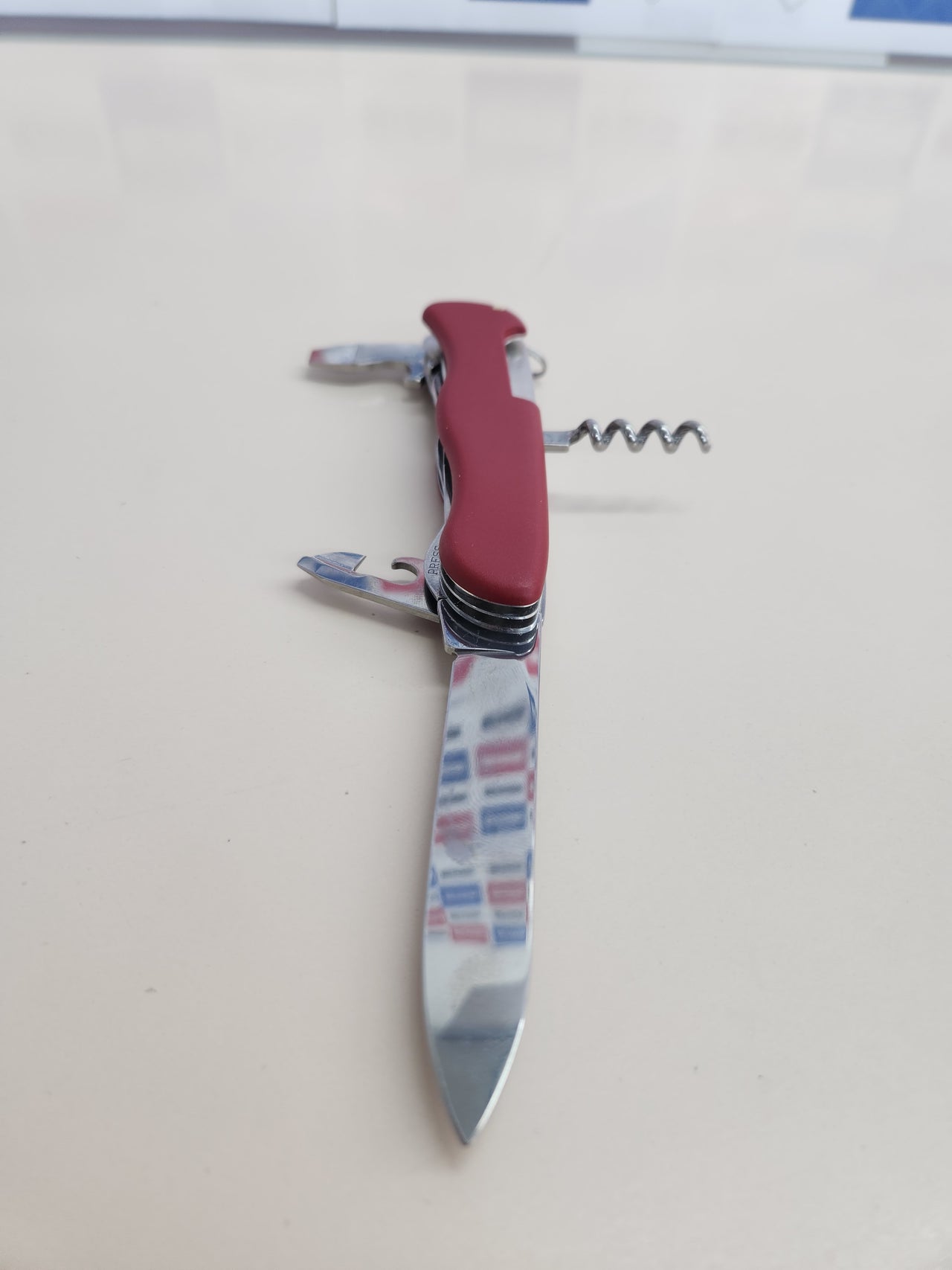Navaja suiza 14 funciones Victorinox Outrider