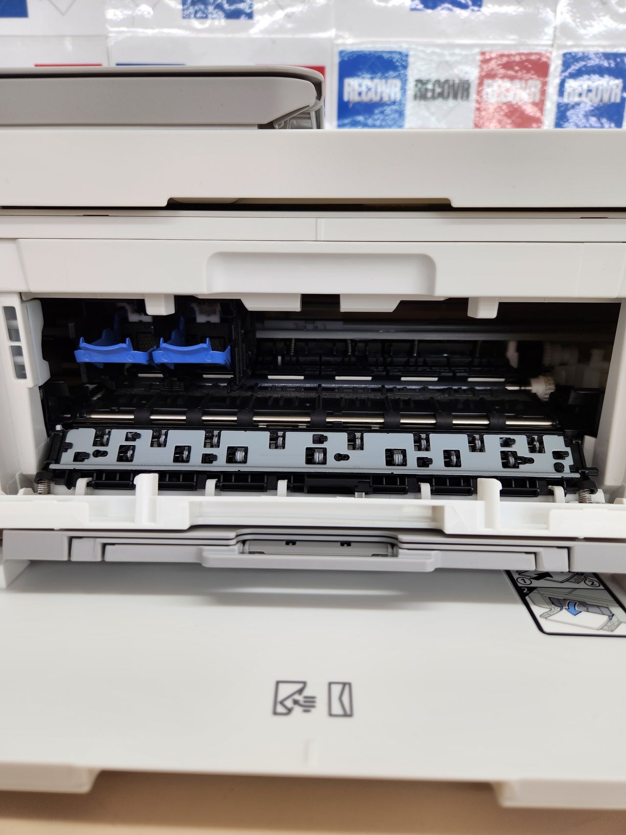 Impresora Canon TR4756i 4 en 1 Wi-Fi Blanca