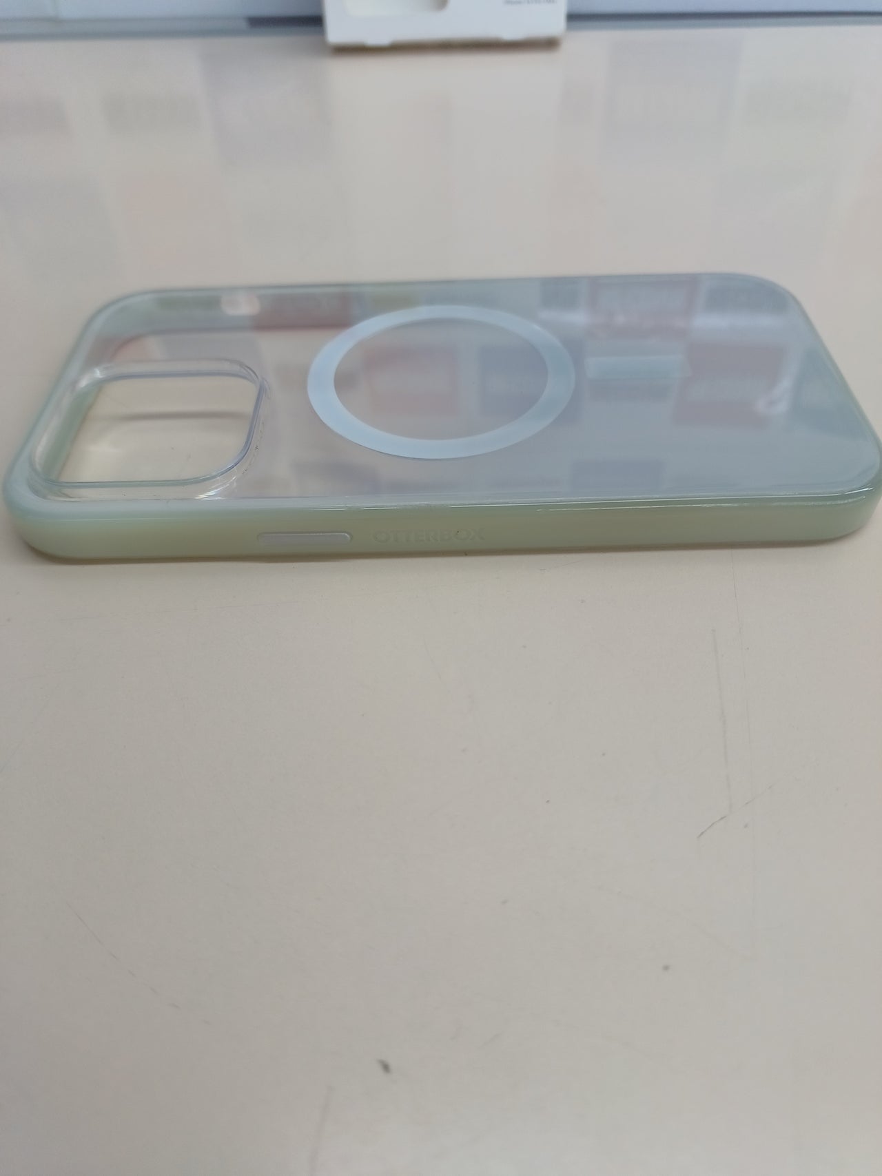 Funda transparente MagSafe anticaídas iPhone 14 Pro Max - Otterbox