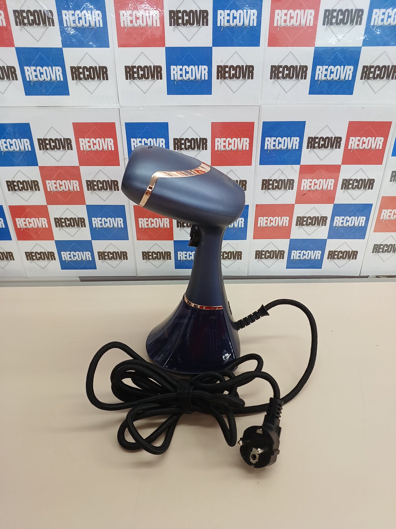 Plancha Vertical Russell Hobbs Steam Genie 1800W