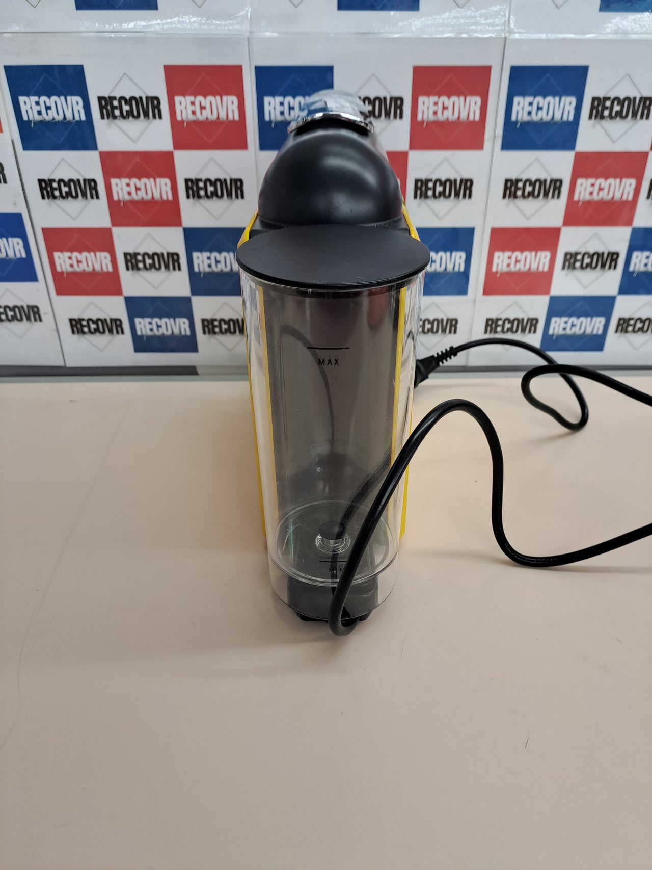 Delta Q Mini Qool Amarilla - Máquina para Cápsulas Delta Q