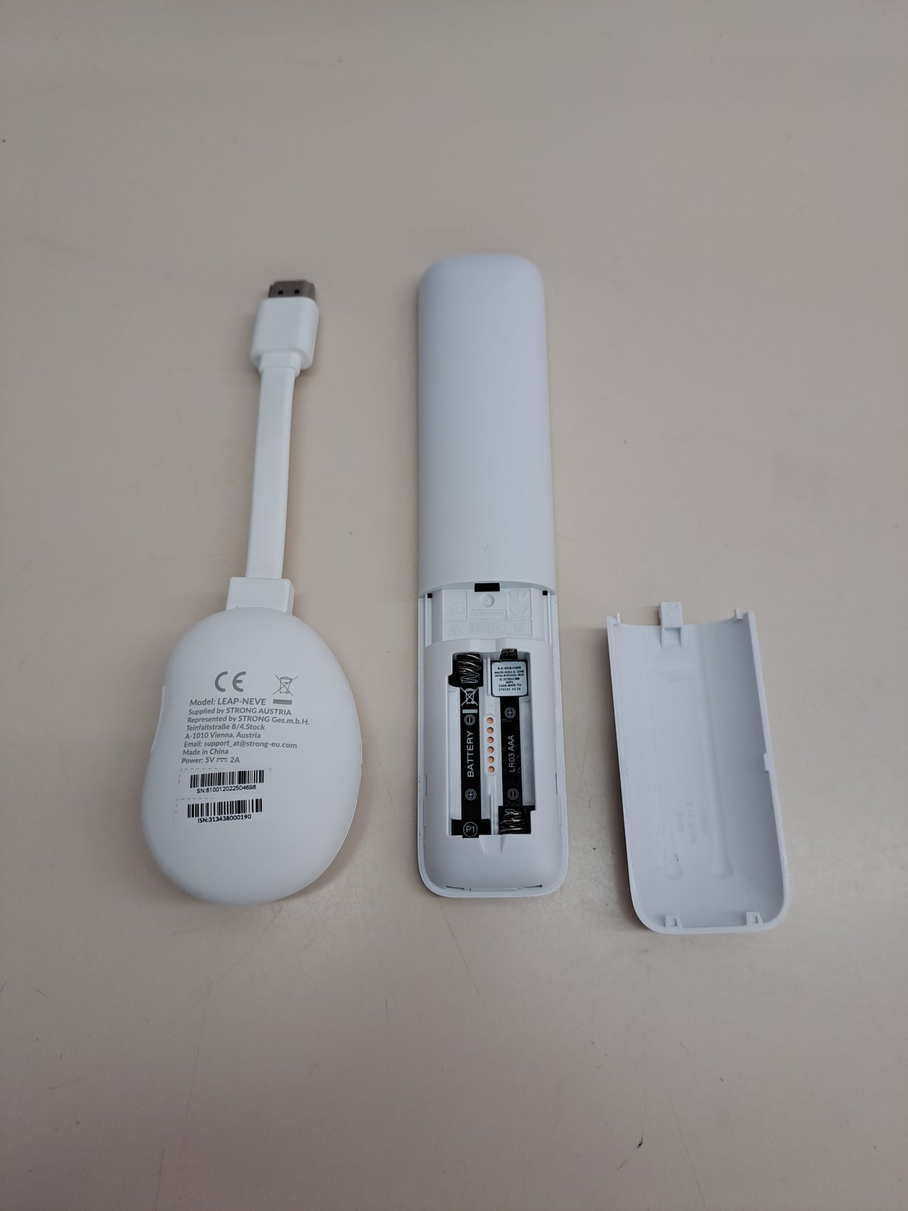 TV Stick STRONG Leap-Neve Google TV 4K UHD 2GB RAM+16GB Almacenamiento