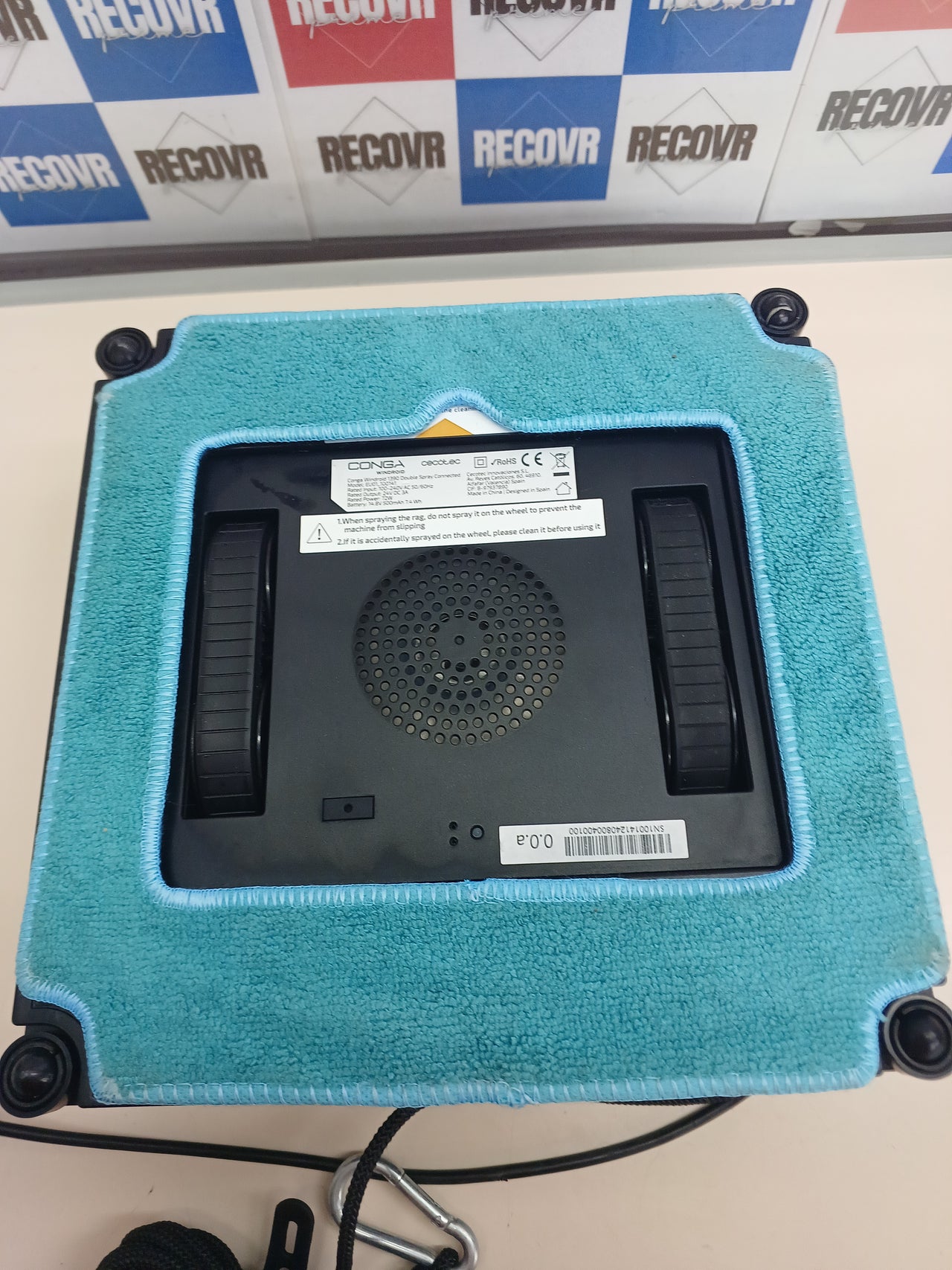 Robot limpiacristales 3 en 1 doble spray con app y mando – Cecotec