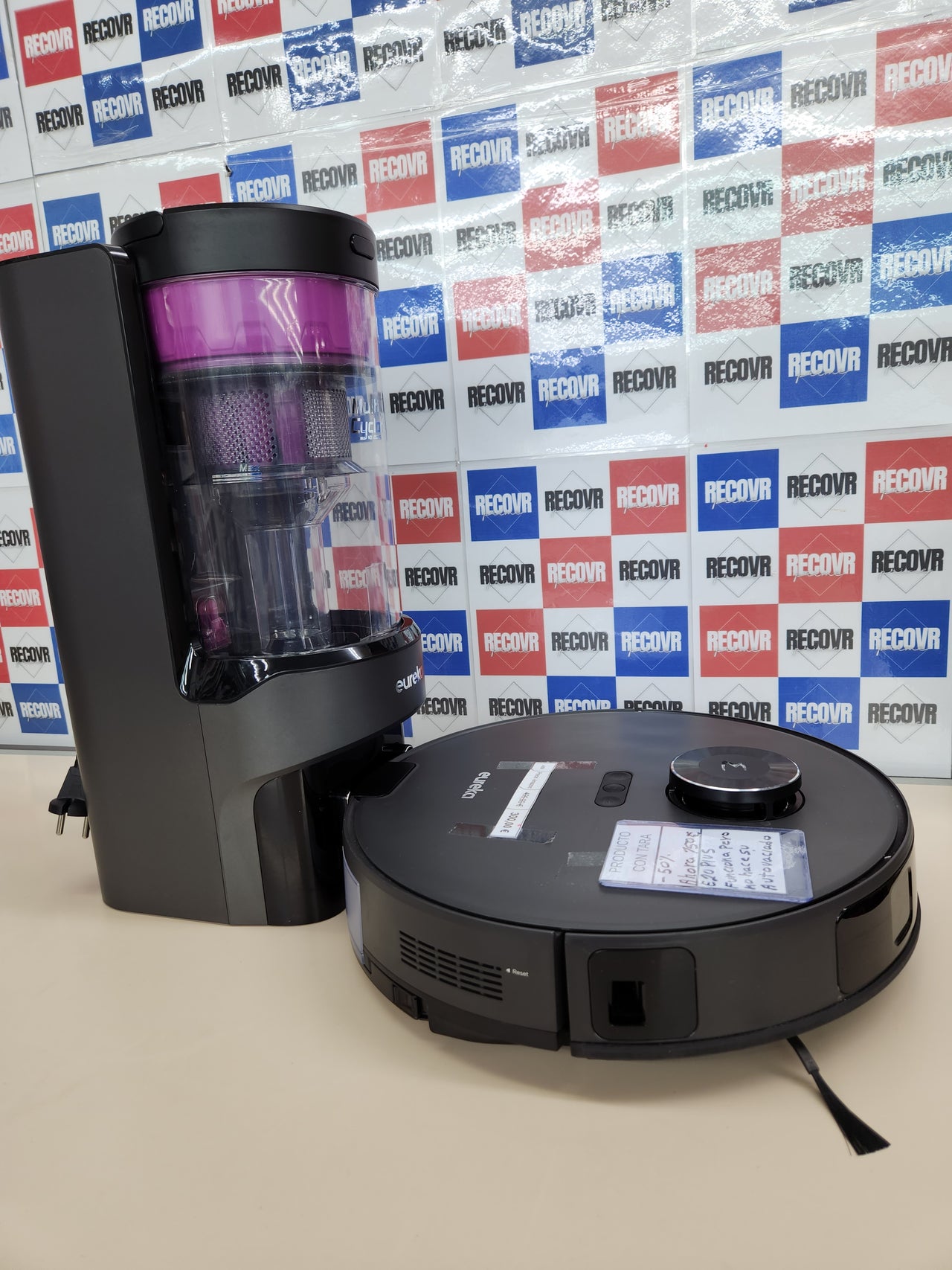 Robot Aspirador Eureka E20 Plus Autovaciado, 8000 Pa, Vaciado Automático de Polvo,180 Min de Duración de Batería,DuoDetect AI 3D Evitación de Obstáculos,para Alfombras y Pelo de Mascota, Negro
