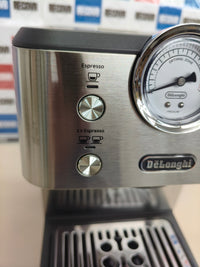Cafetera espresso manual De’Longhi Classic con vaporizador y 15 bares