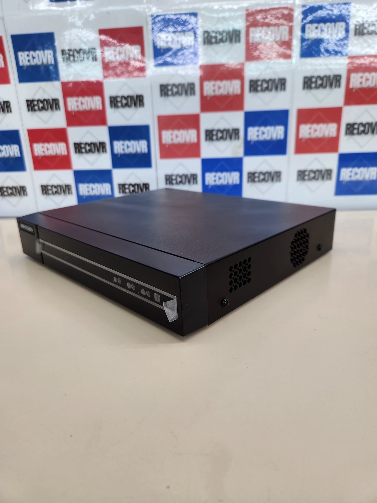NVR Wi-Fi Hikvision HWN‑2108MH‑W 8 canales 4 MP