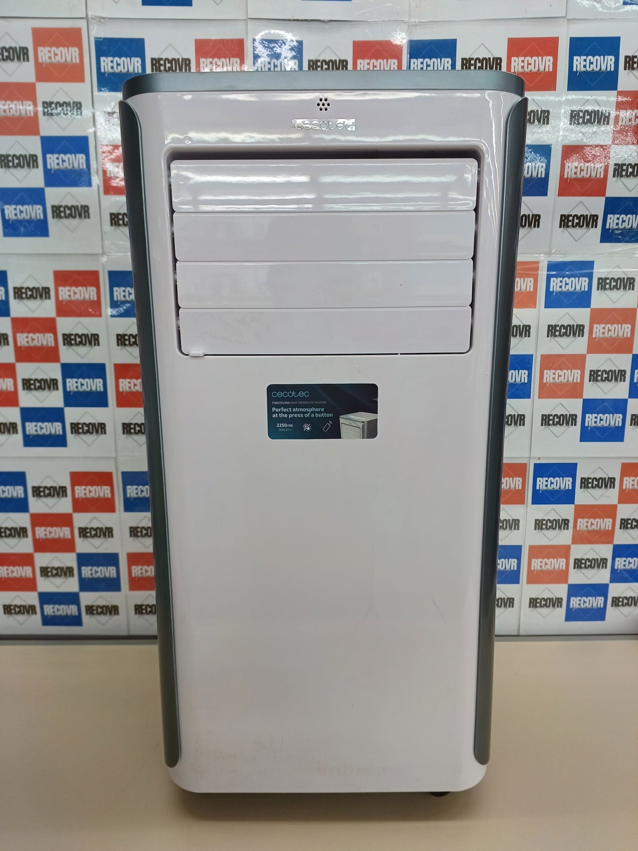 Aire acondicionado portátil 9000 BTU con calor – Cecotec