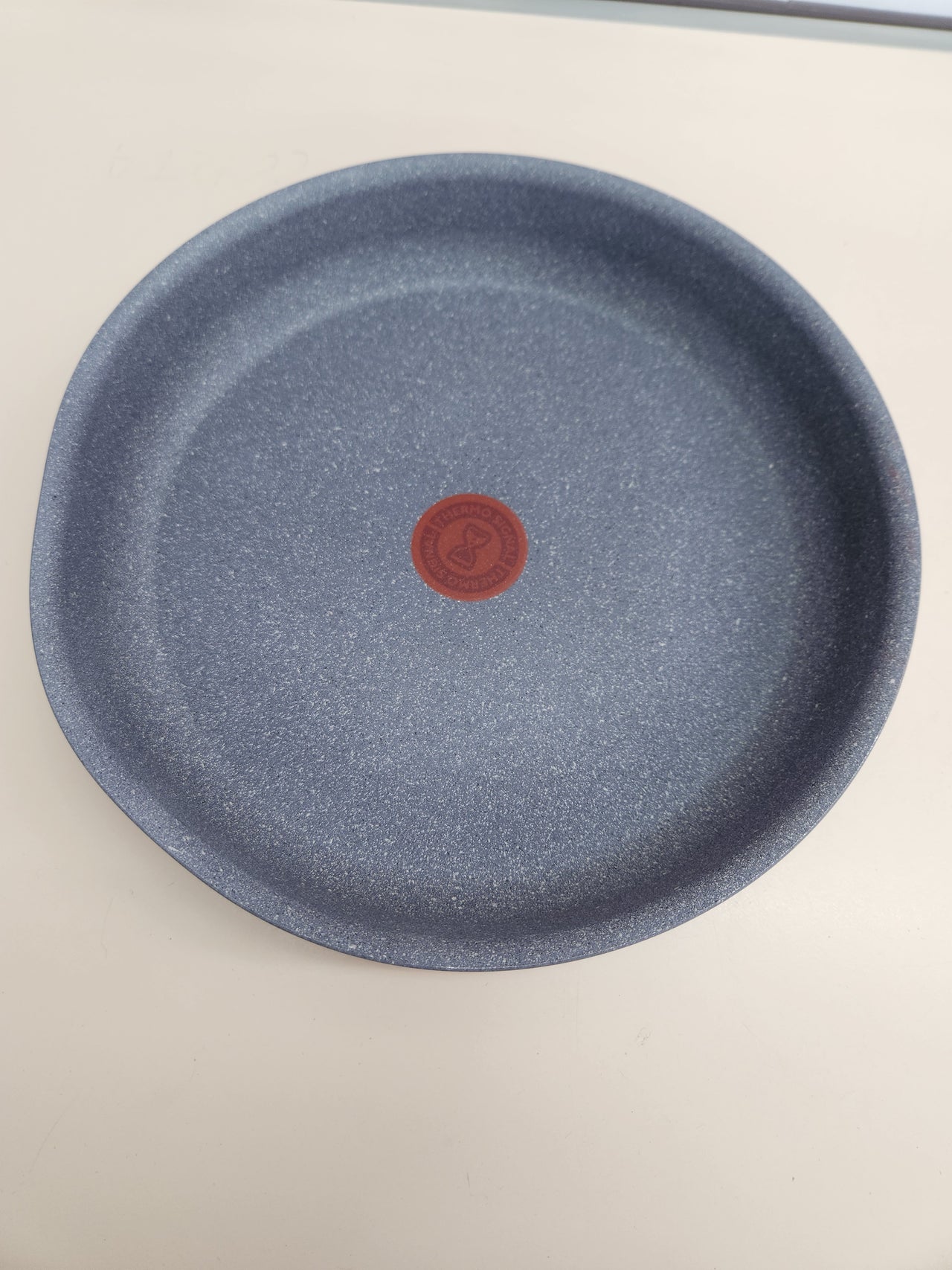 Sartén 28 cm, sartén de aluminio 100% reciclado, para gas, horno e inducción, Lagostina