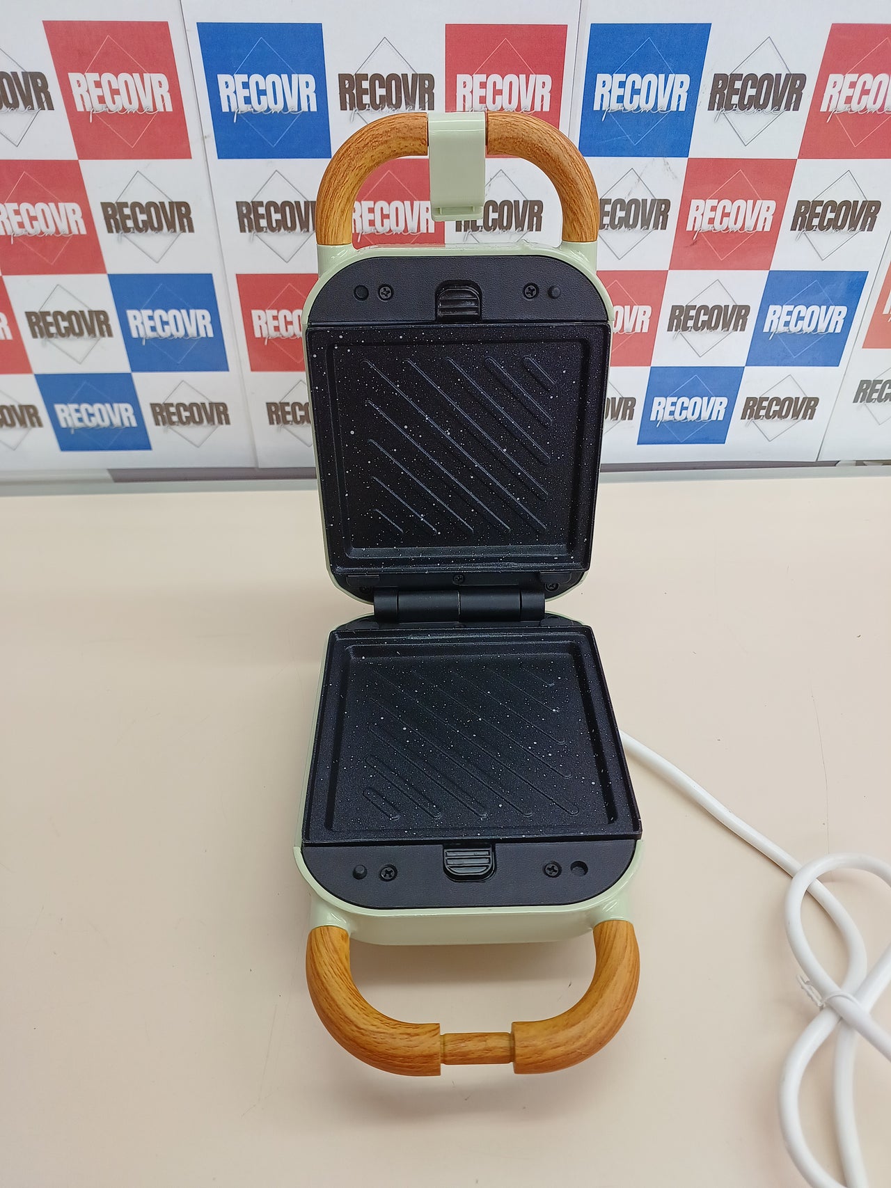 Sandwichera Cecotec Vintage Rock’NToast 700W