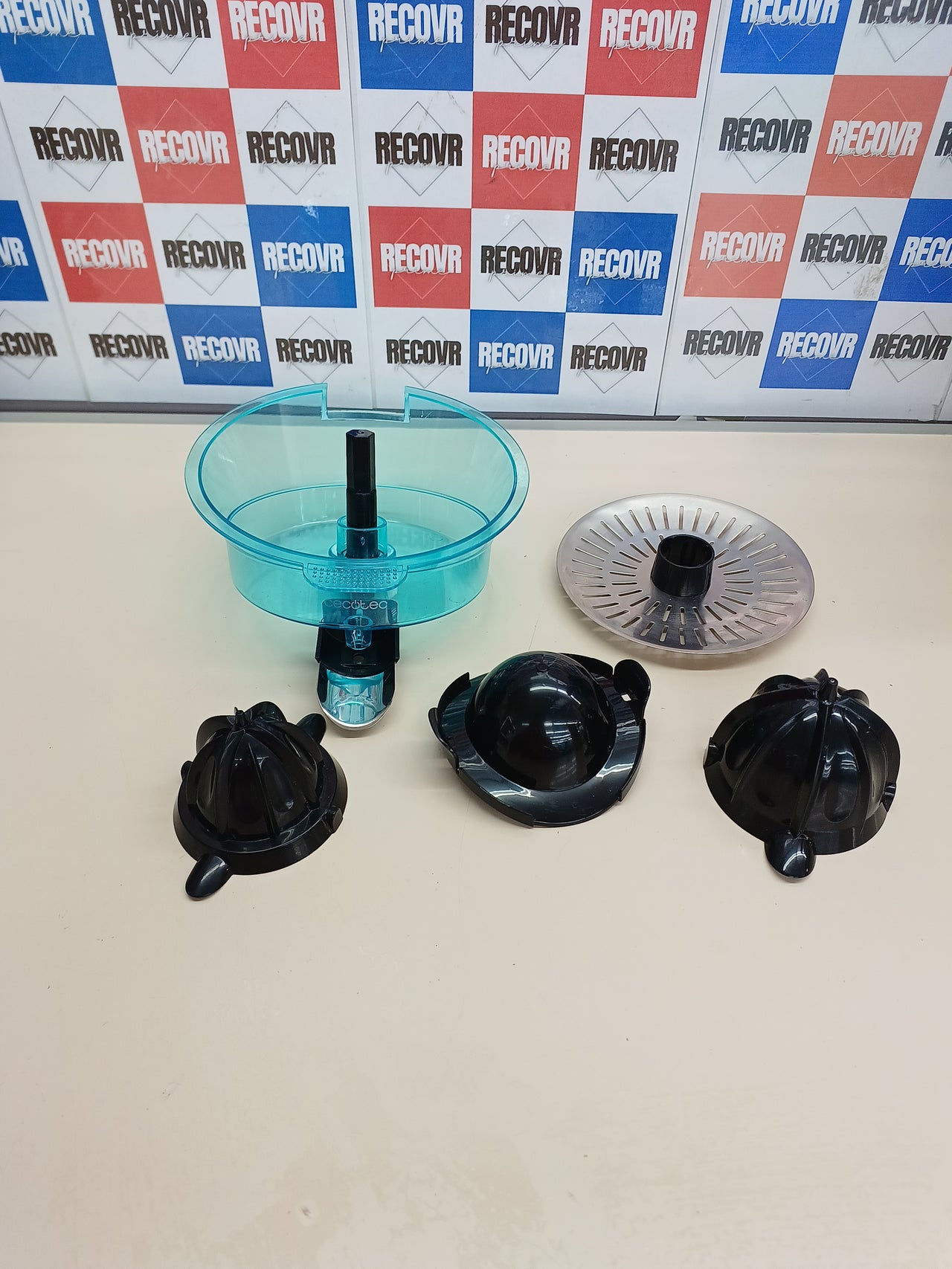 Exprimidor Brazo Cecotec EssentialVita Hyden 600W