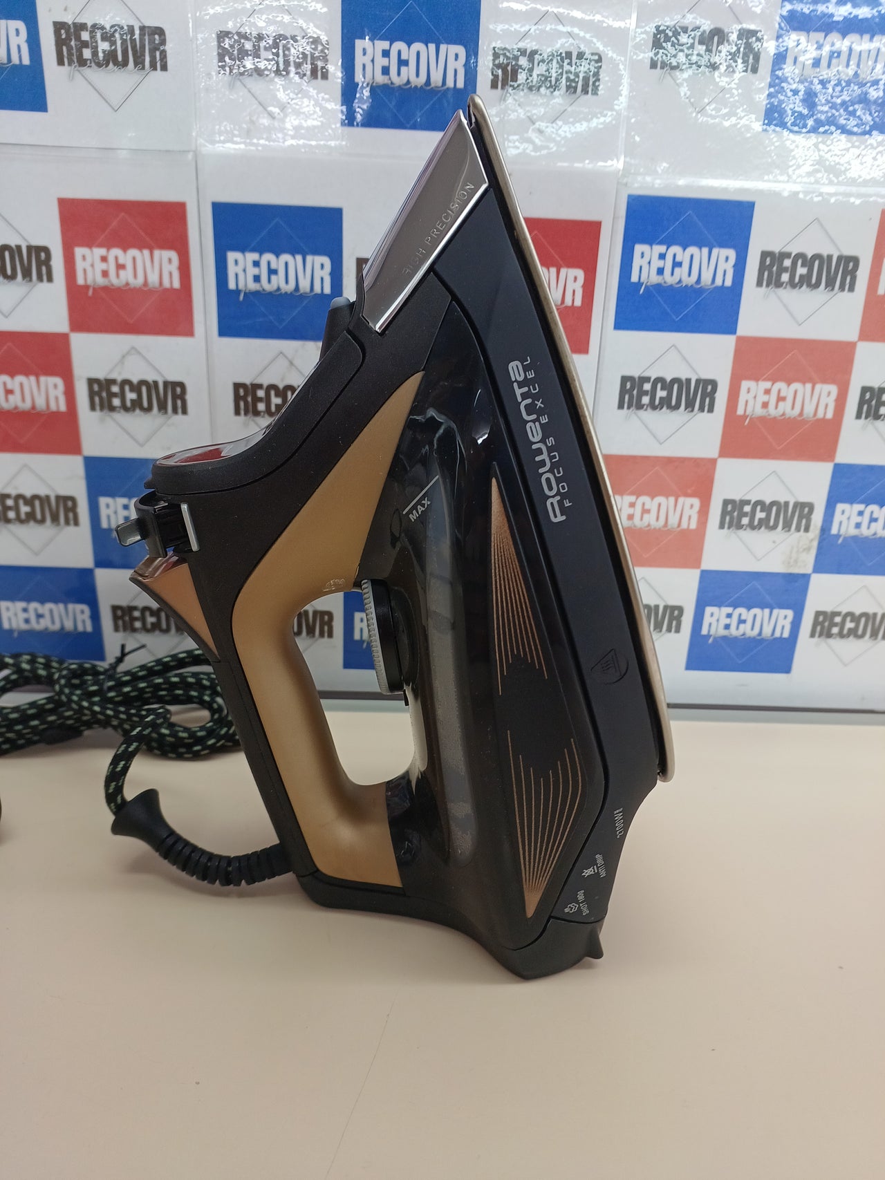 Plancha vertical vapor 2700 W 180 g/min – Rowenta