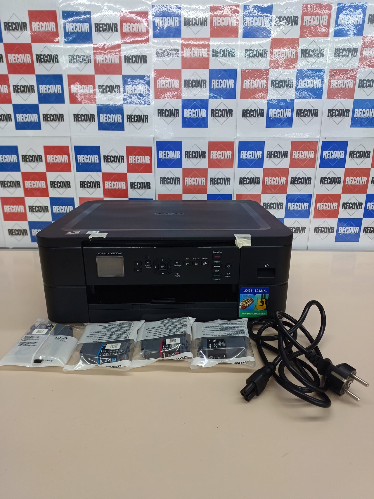 Brother DCPJ1050DW Impresora Multifunción de Tinta con WiFi, WiFi Direct, Conexión a Dispositivos Móviles e Impresión Automática a Doble Cara