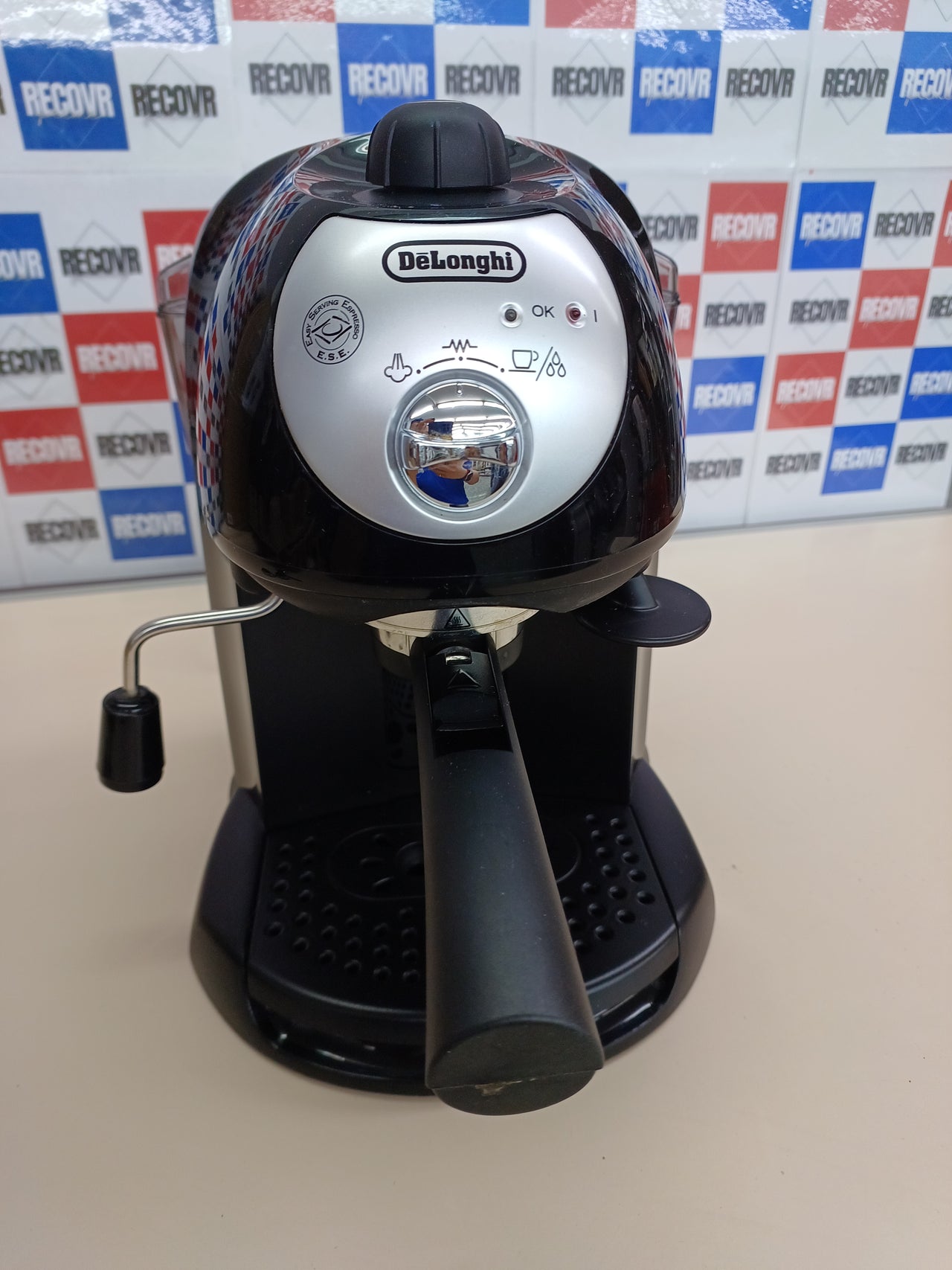 De'longhi EC201.CD.B - Cafetera de bomba tradicional (15 bar de presión, 2 tazas, café molido o filtros monodosis) negro