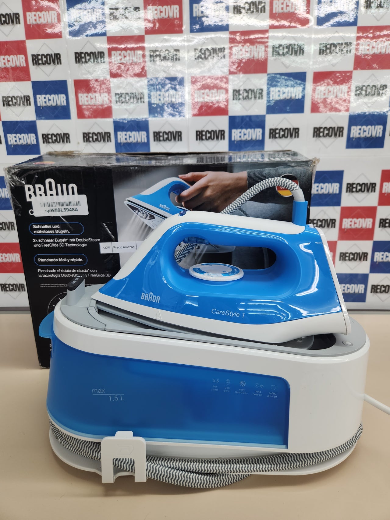 Centro planchado 5.5 bar, 1,5L, Tecnología 3D, 2 minutos máxima temperatura. BRAUN IS1012BL