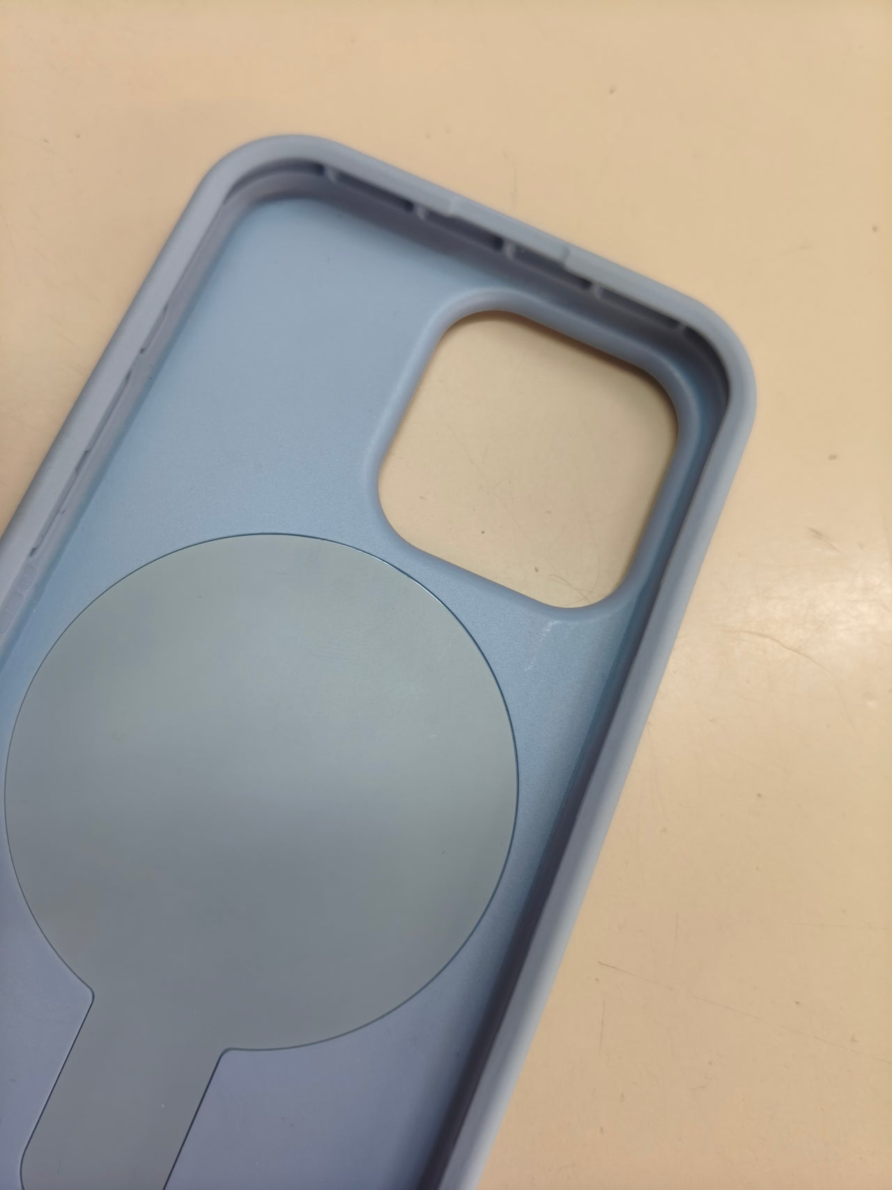 Funda OtterBox OtterGrip Symmetry para iPhone 15 Pro Max