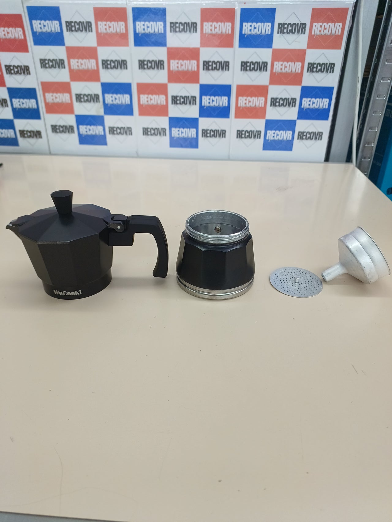 Cafetera italiana inducción 1-3 tazas negra Wecook Luccia.
