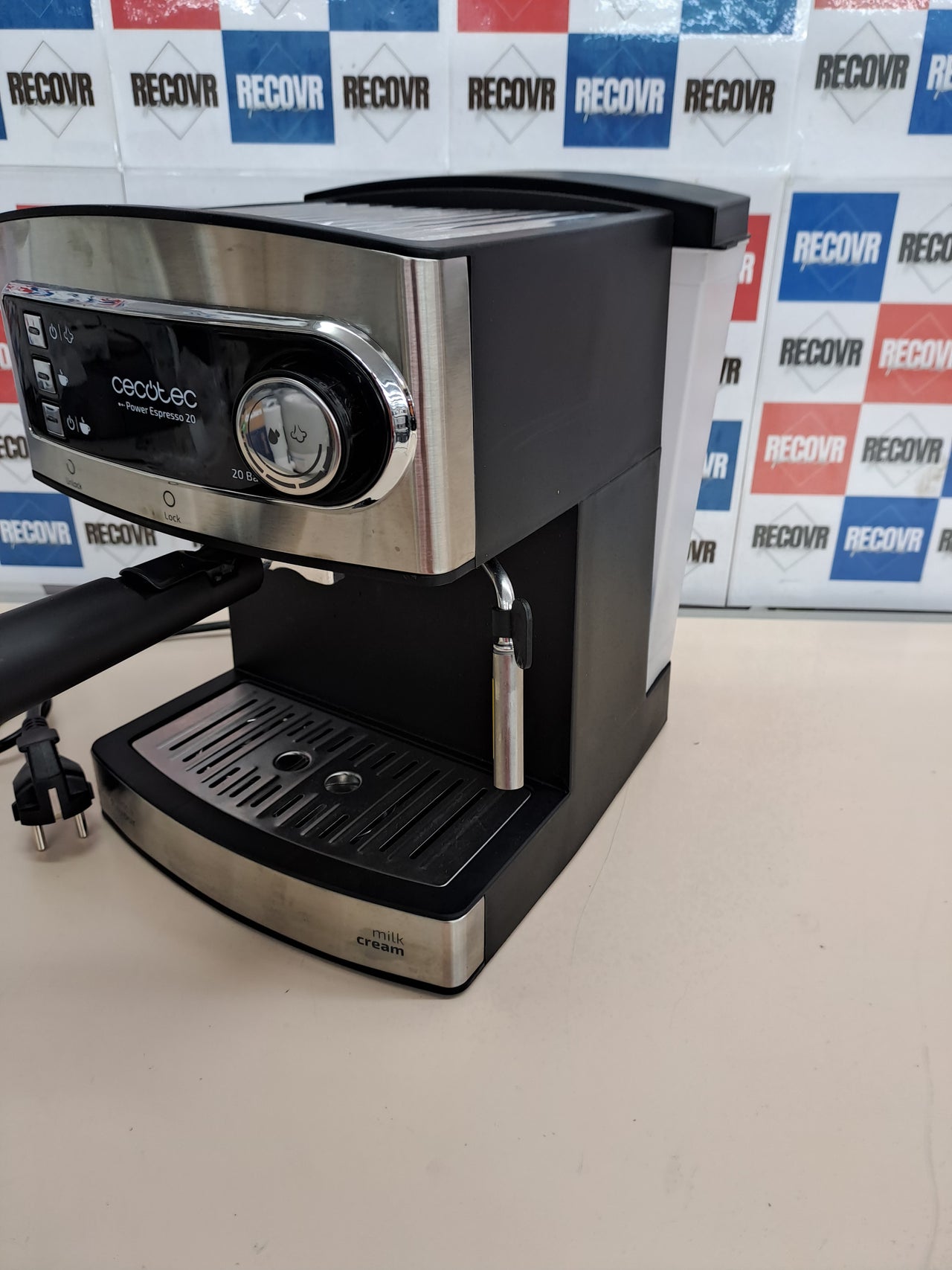 Cafetera espresso 20bar 850W inox 1,6L Cecotec
